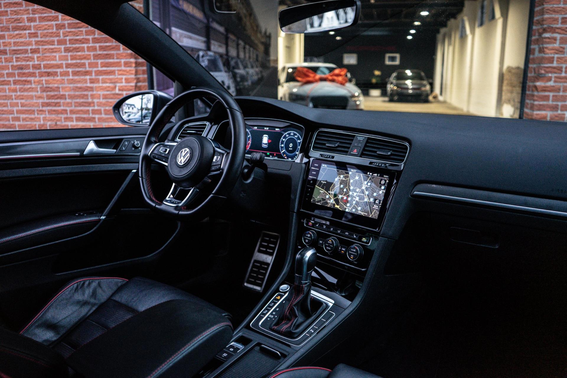 Volkswagen Golf 2.0 TSI GTI DCC (2017), foto 5