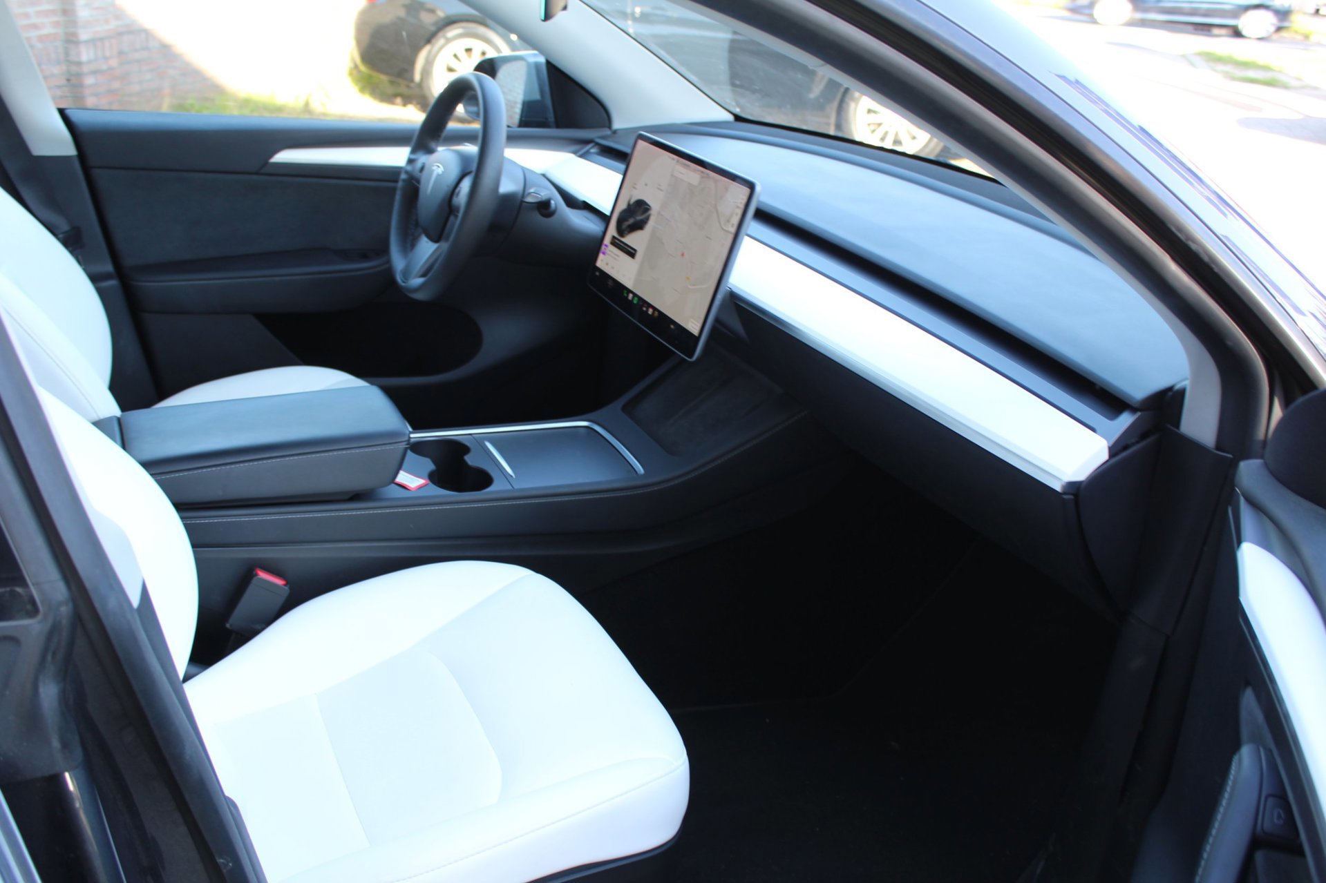 Tesla Model Y Long Range AWD 75 kWh (2021), foto 16