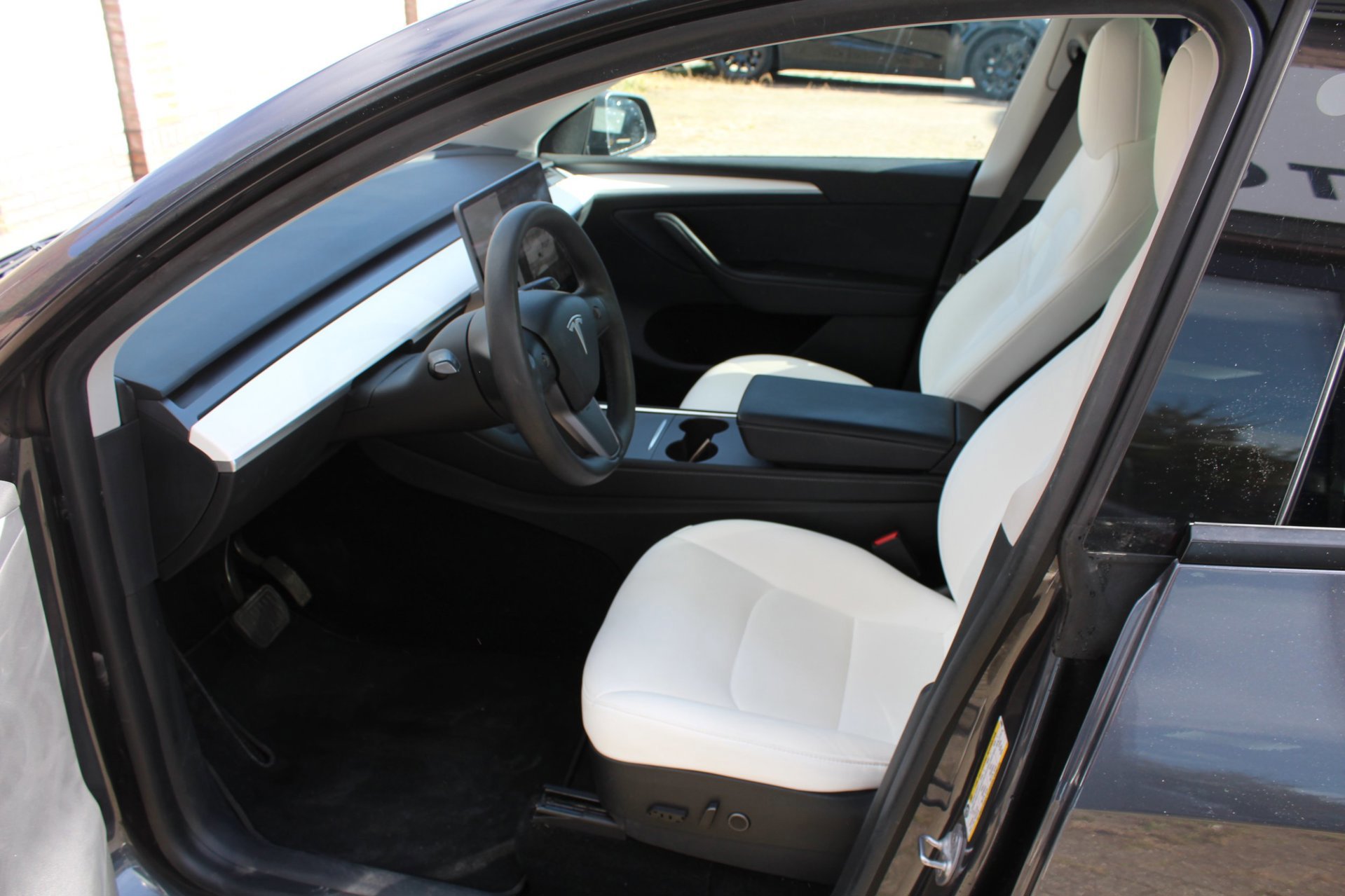 Tesla Model Y Long Range AWD 75 kWh (2021), foto 23