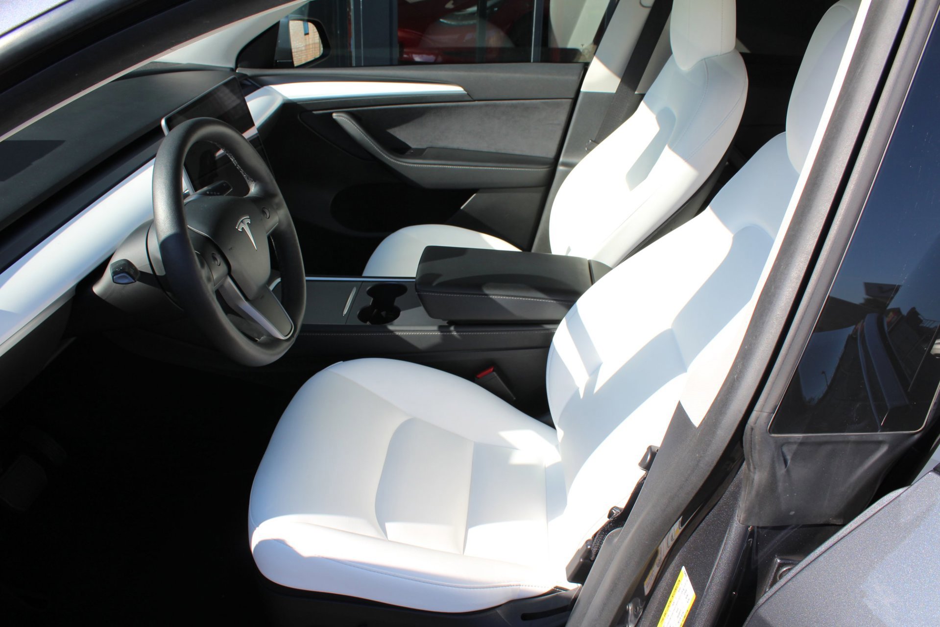 Tesla Model Y Long Range AWD 75 kWh (2021), foto 30