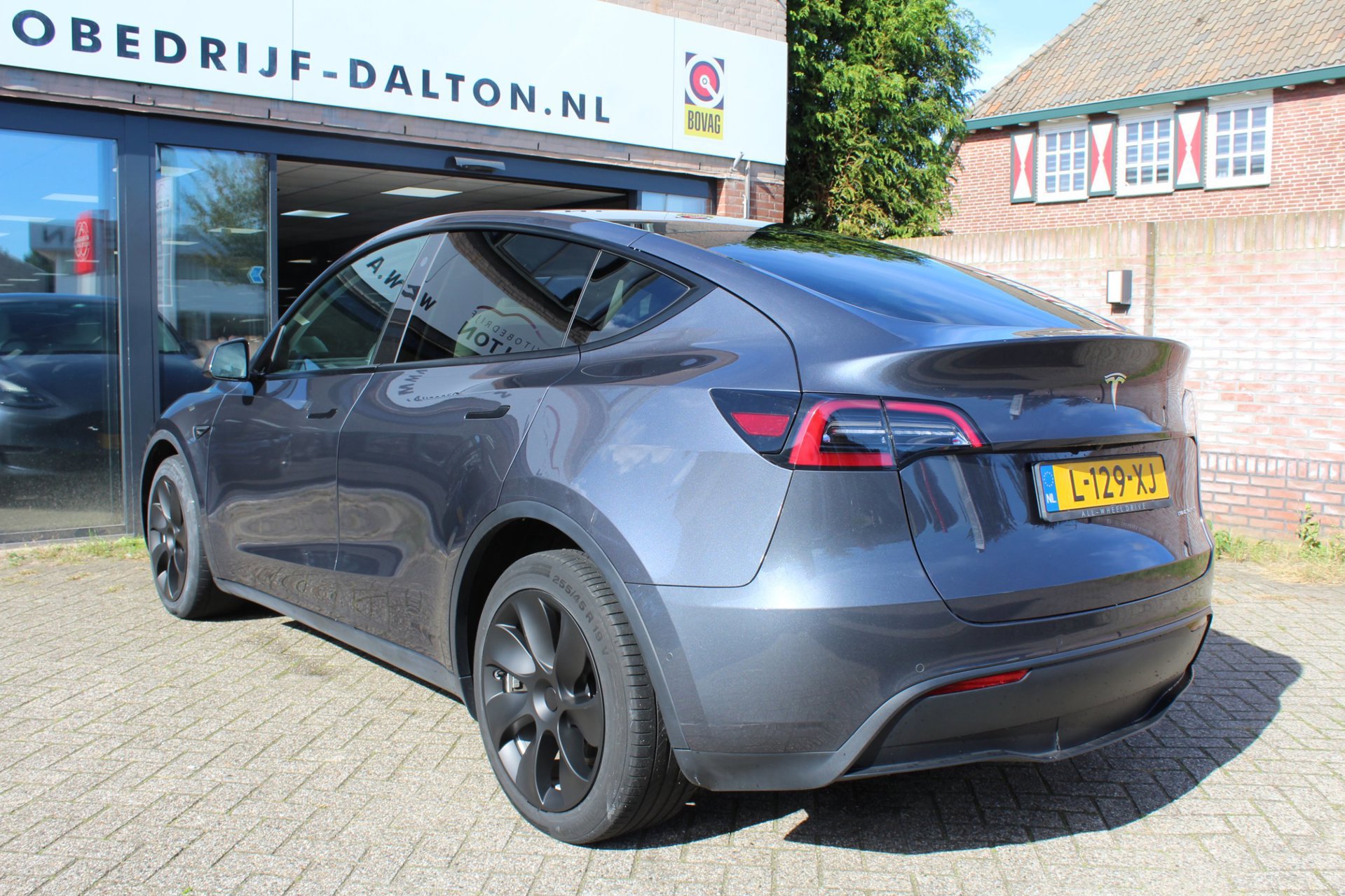 Tesla Model Y Long Range AWD 75 kWh (2021), foto 6