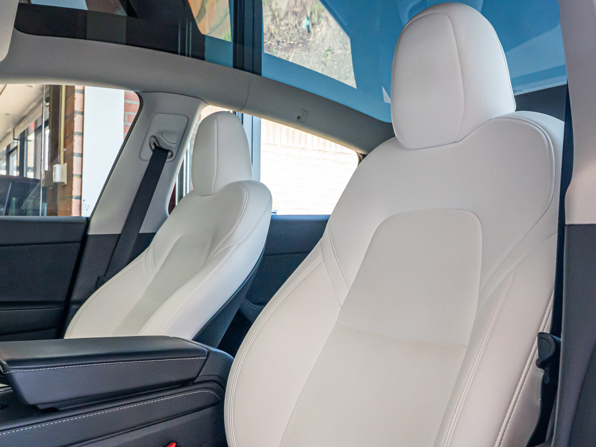 Tesla Model Y Long Range AWD 75 kWh (2021), foto 8