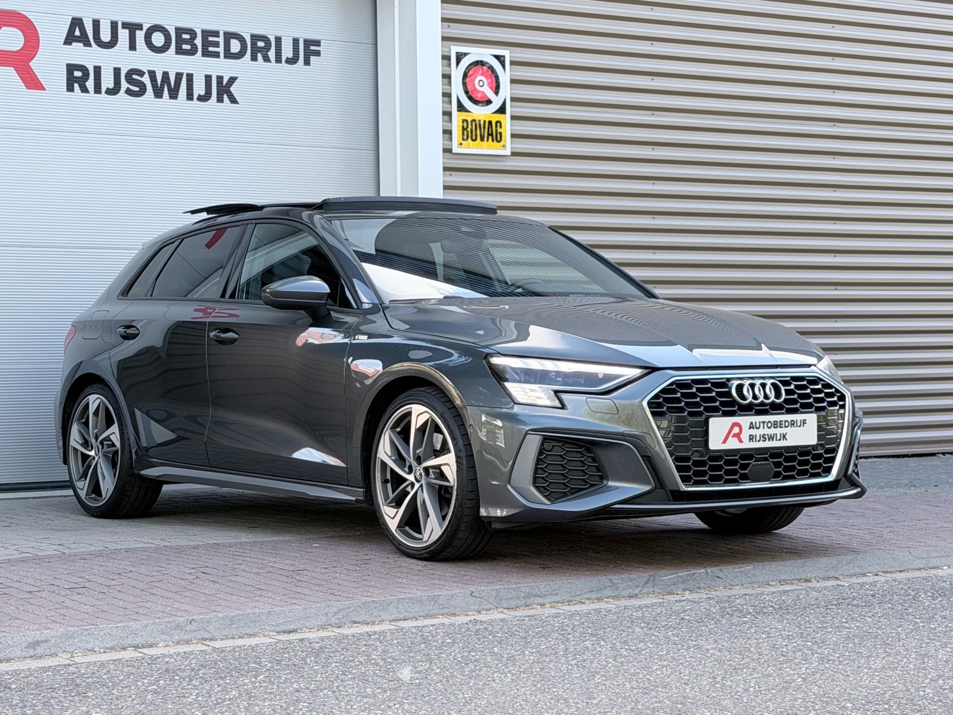 Audi A3 Sportback 35 TFSI S-Line (2020), foto 8