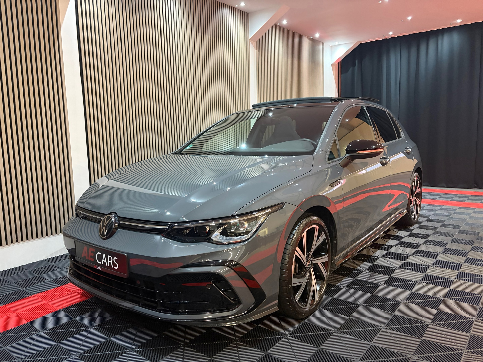 Volkswagen Golf 1.5 eTSI R-Line Business (2023), foto 13