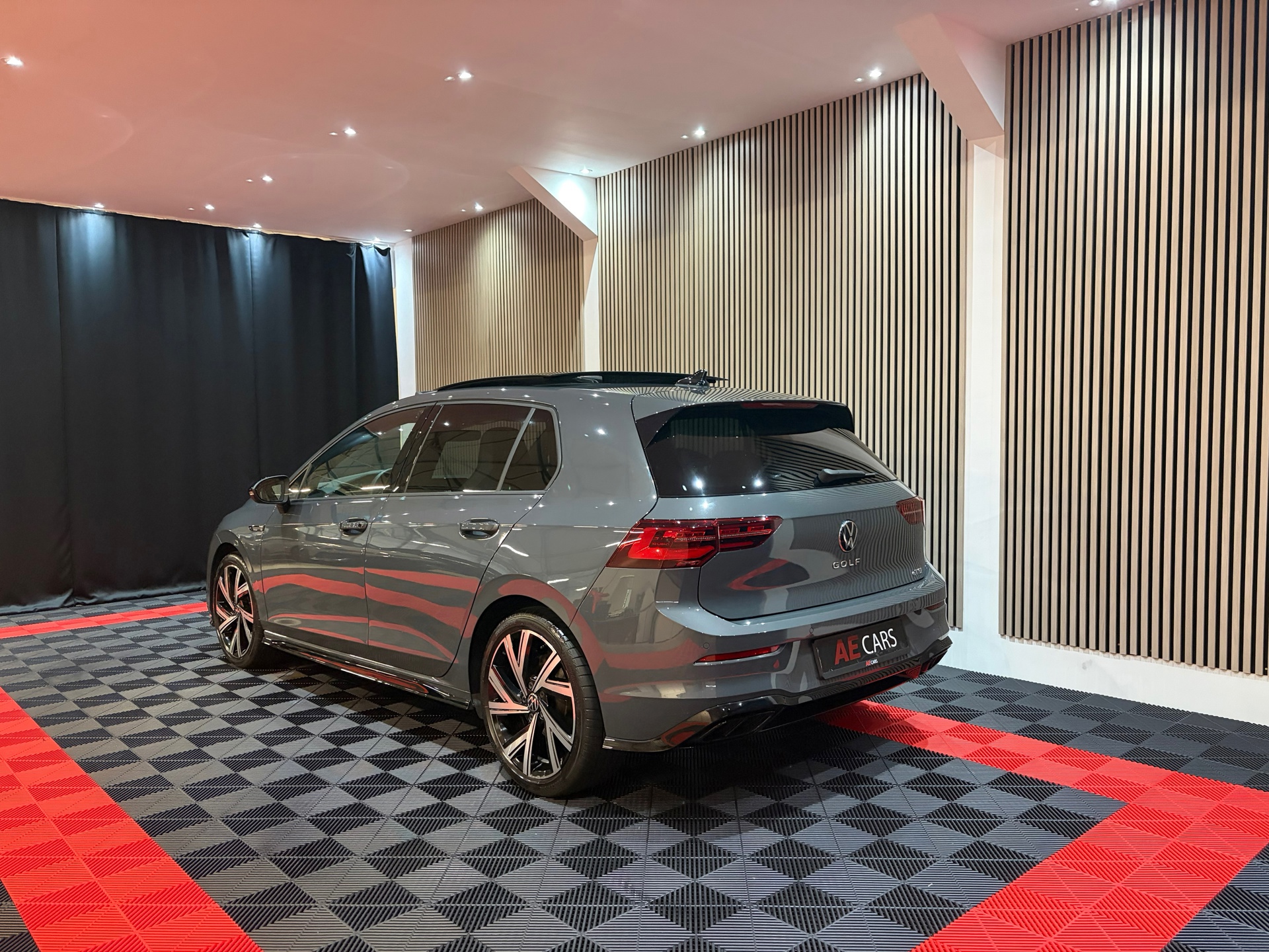 Volkswagen Golf 1.5 eTSI R-Line Business (2023), foto 17
