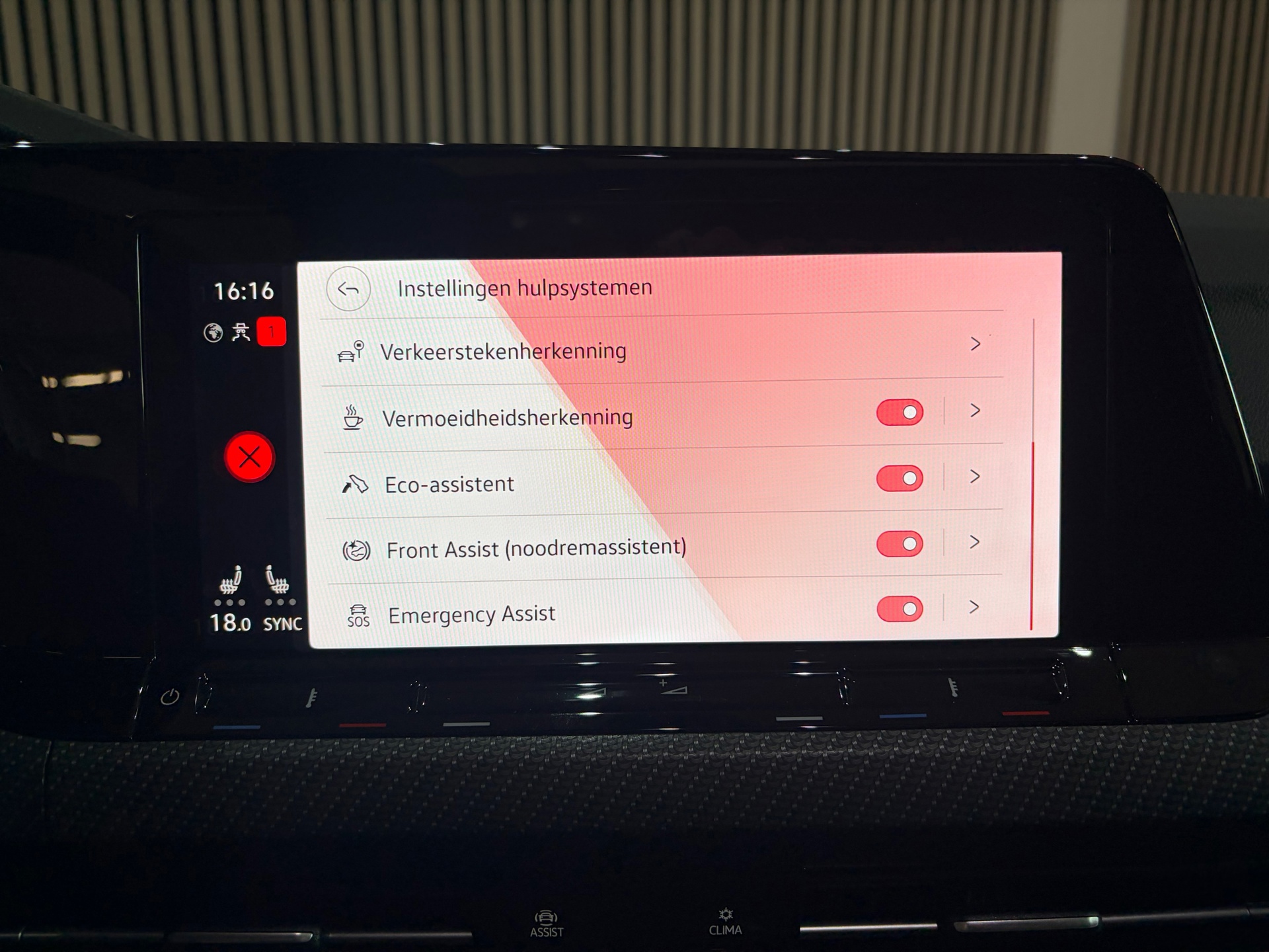 Volkswagen Golf 1.5 eTSI R-Line Business (2023), foto 31