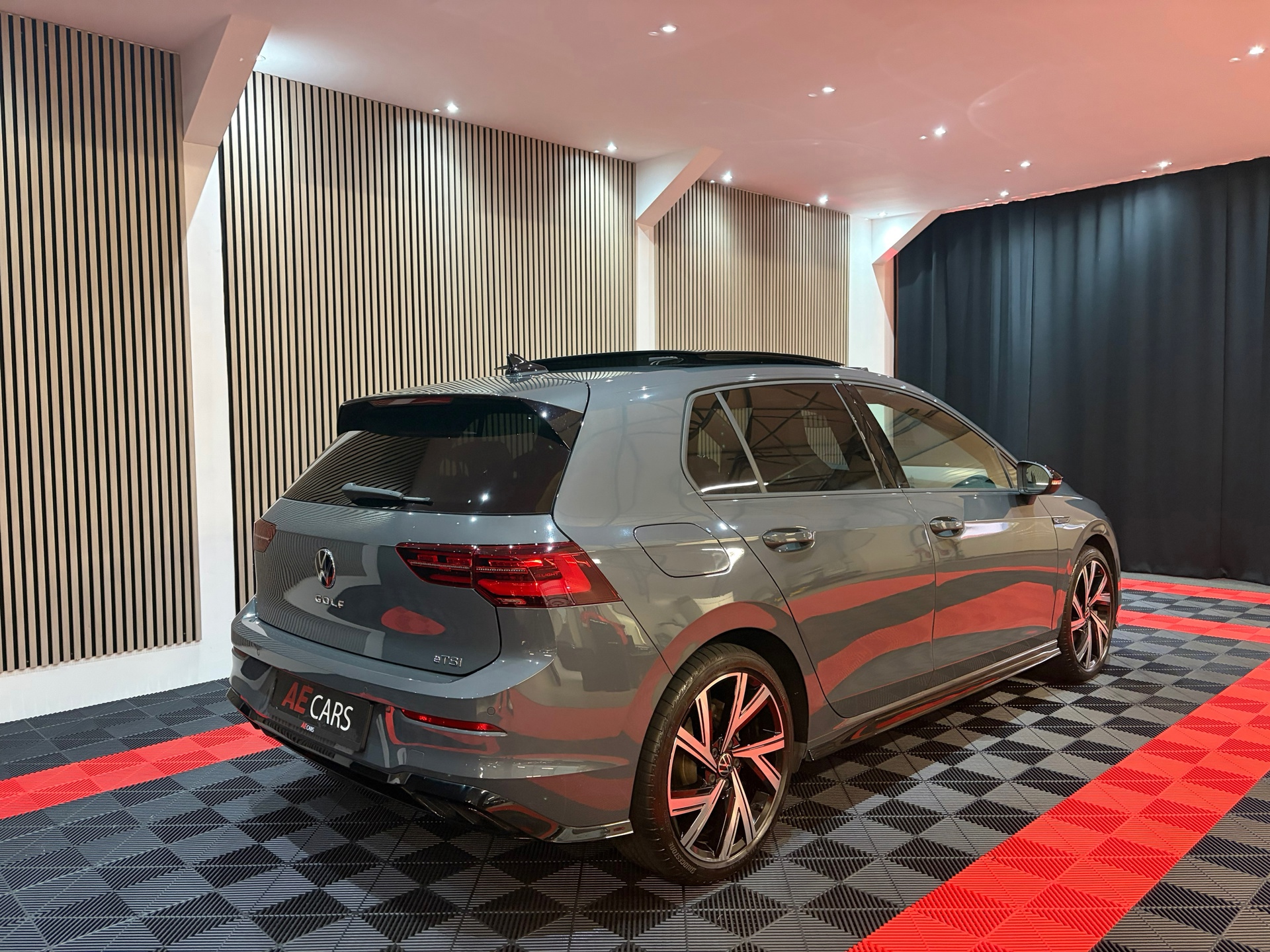 Volkswagen Golf 1.5 eTSI R-Line Business (2023), foto 7