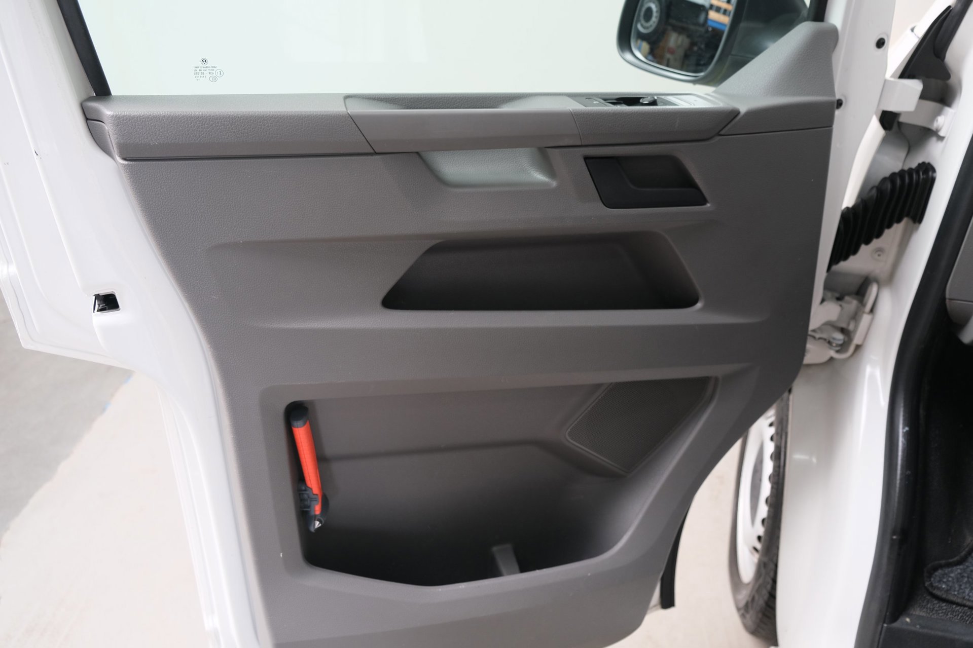 Volkswagen Transporter 2.0 TDI L1H1 26 DC (2020), foto 14