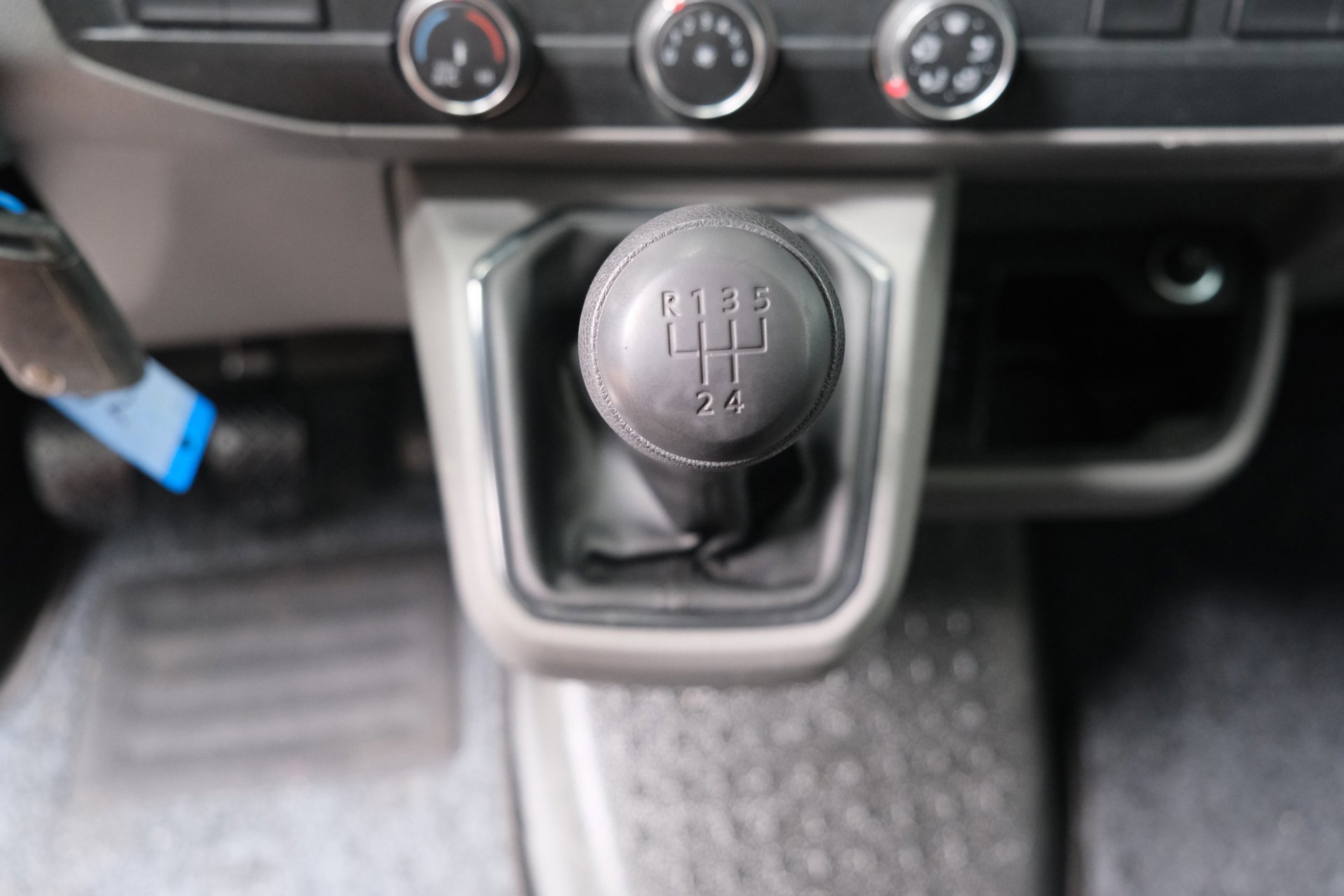 Volkswagen Transporter 2.0 TDI L1H1 26 DC (2020), foto 24
