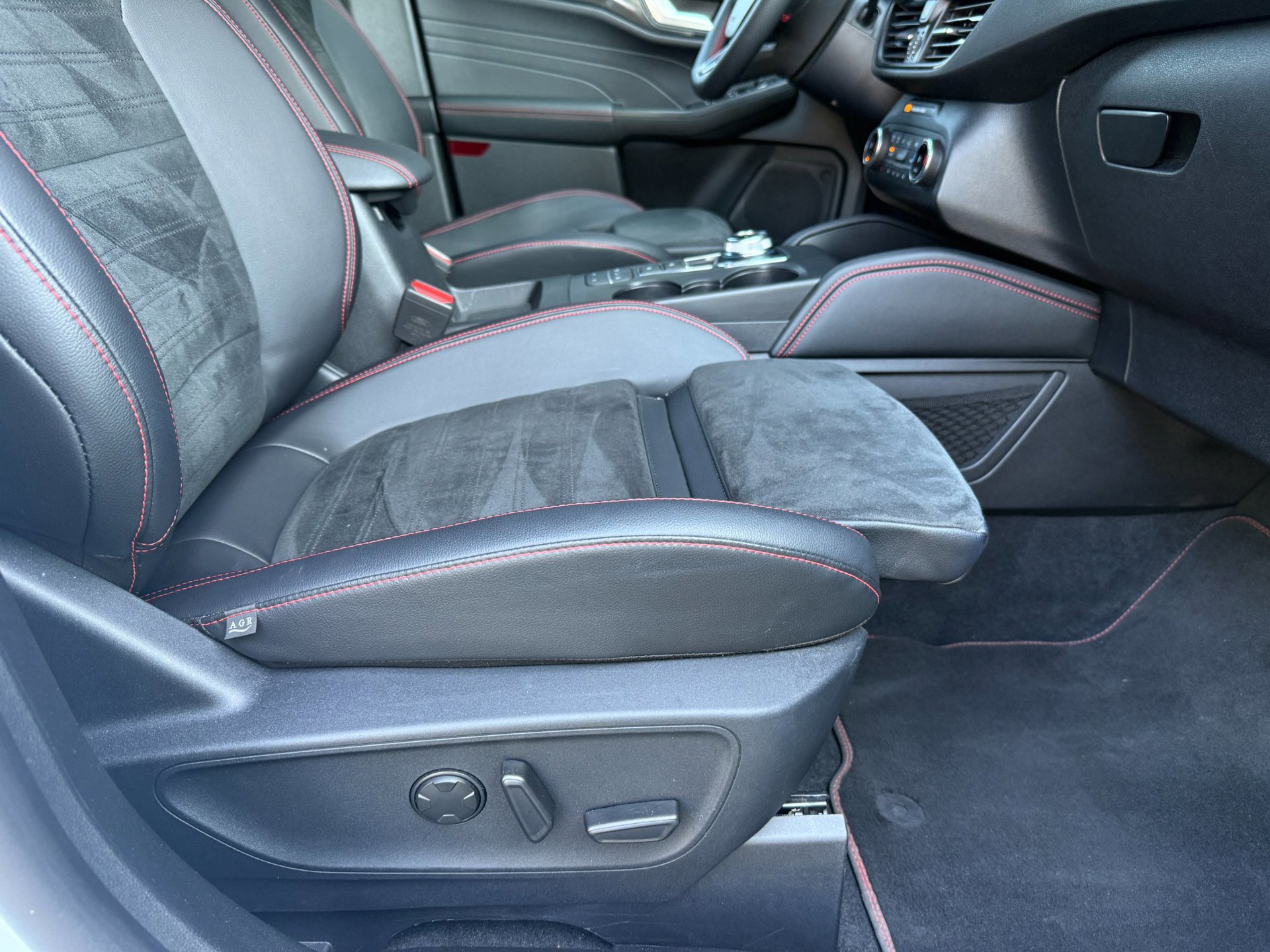 Ford Kuga 2.5 225pk PHEV ST-Line X AGR (2023), foto 28
