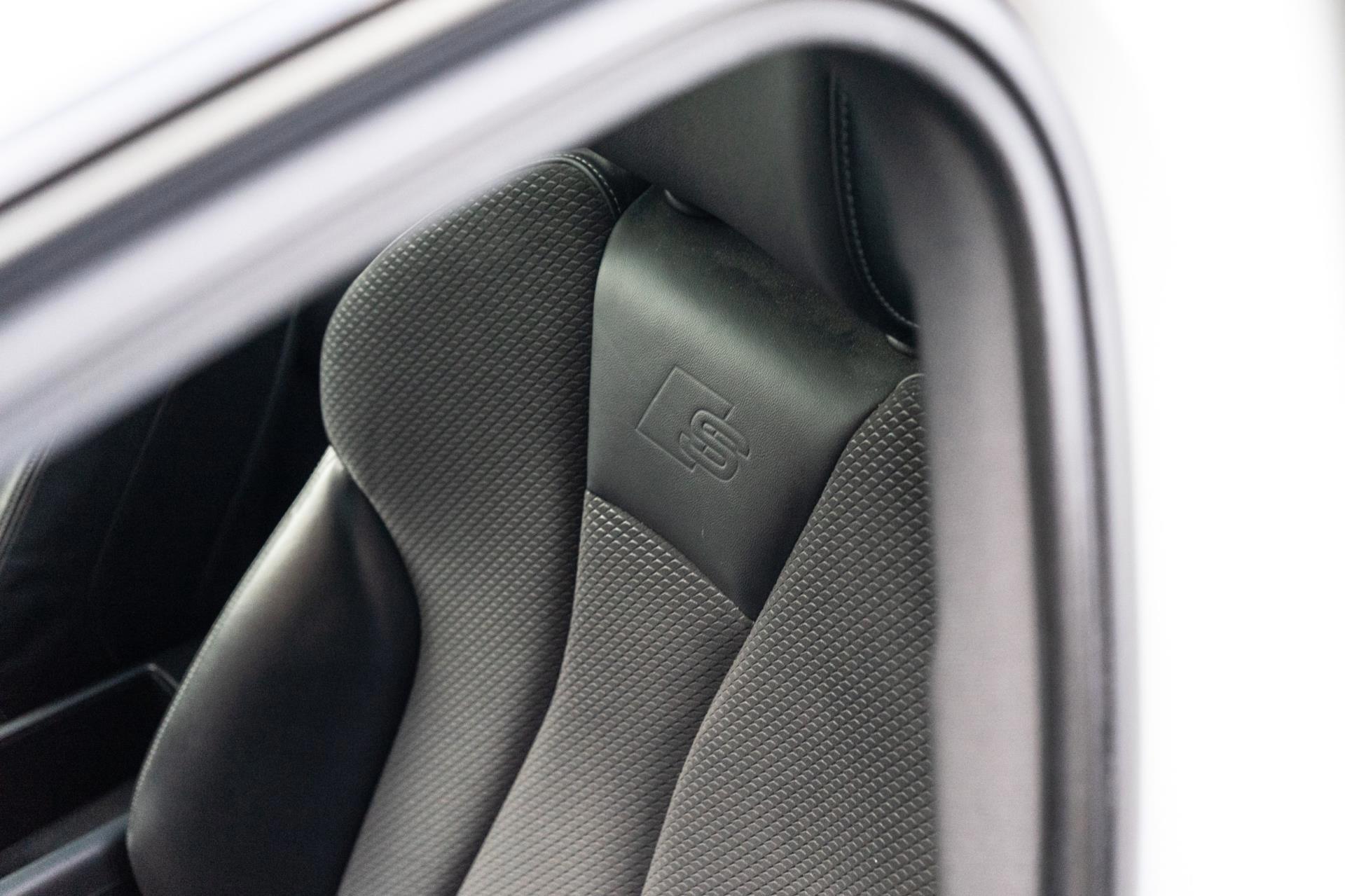 Audi A3 Sportback 2.0 TFSI Quattro Sport S Line Edition (2018), foto 32