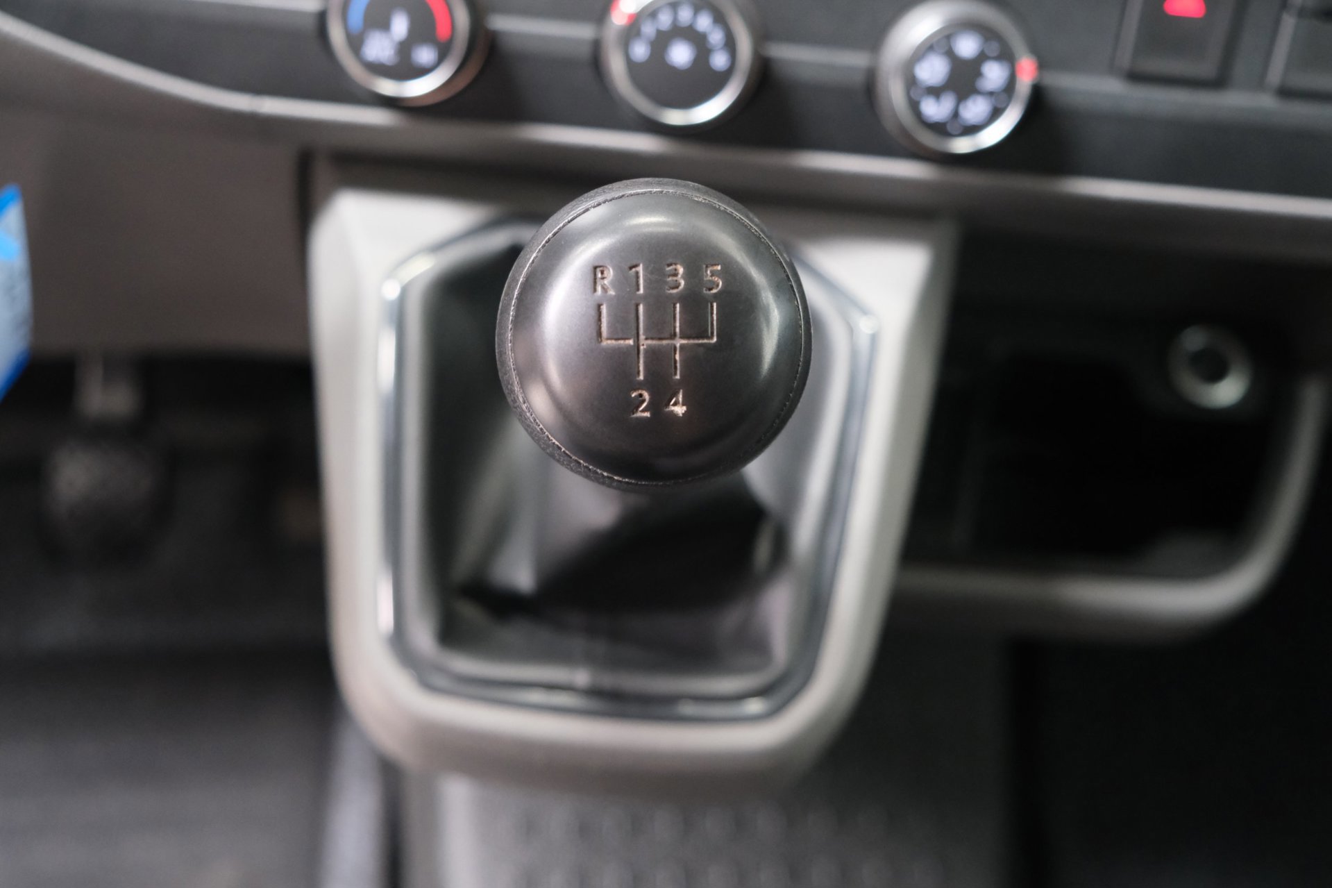 Volkswagen Transporter 2.0 TDI L2H1 30 3p (2021), foto 21