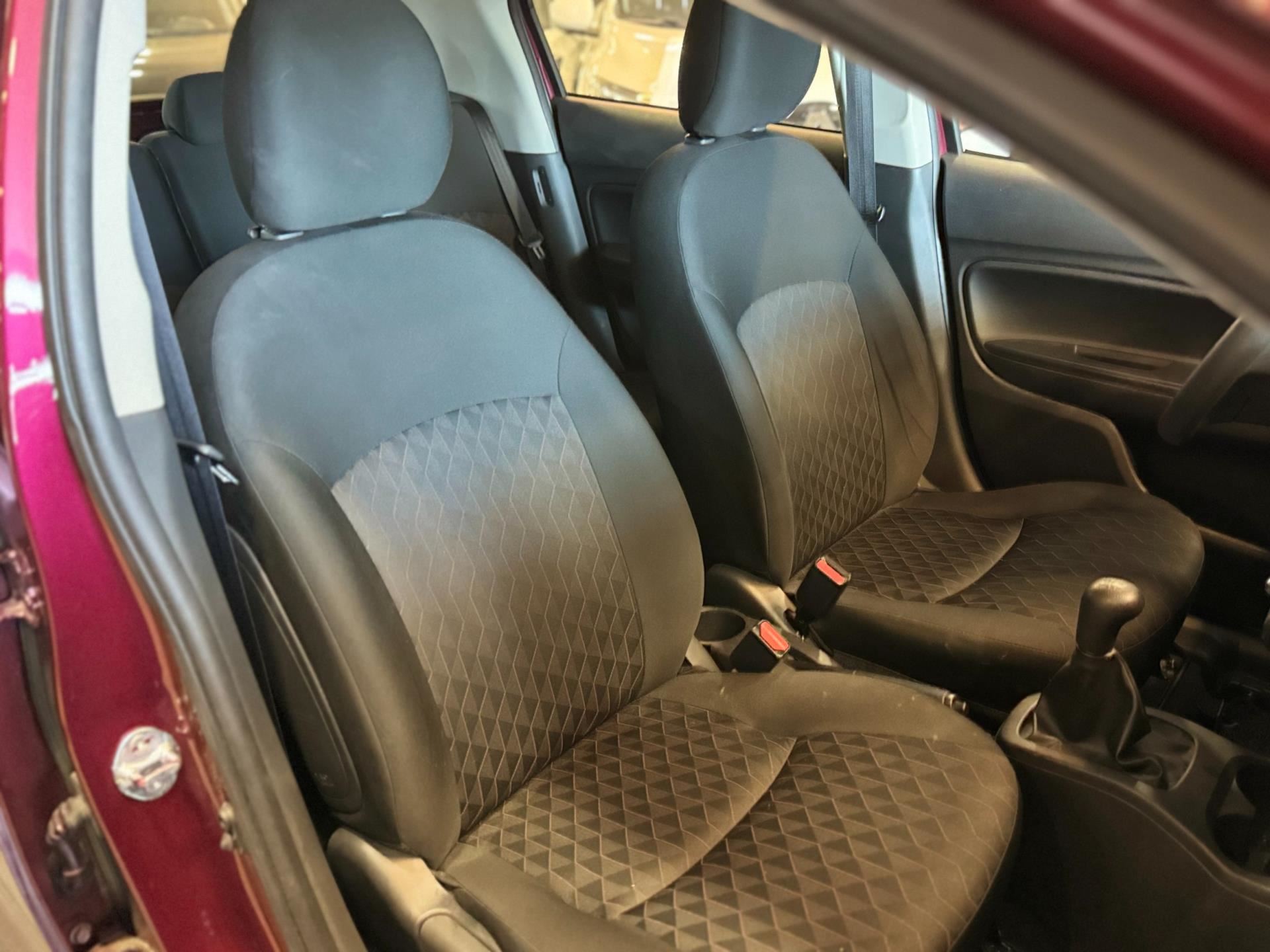 Mitsubishi Space Star 1.2 Cool (2021), foto 23