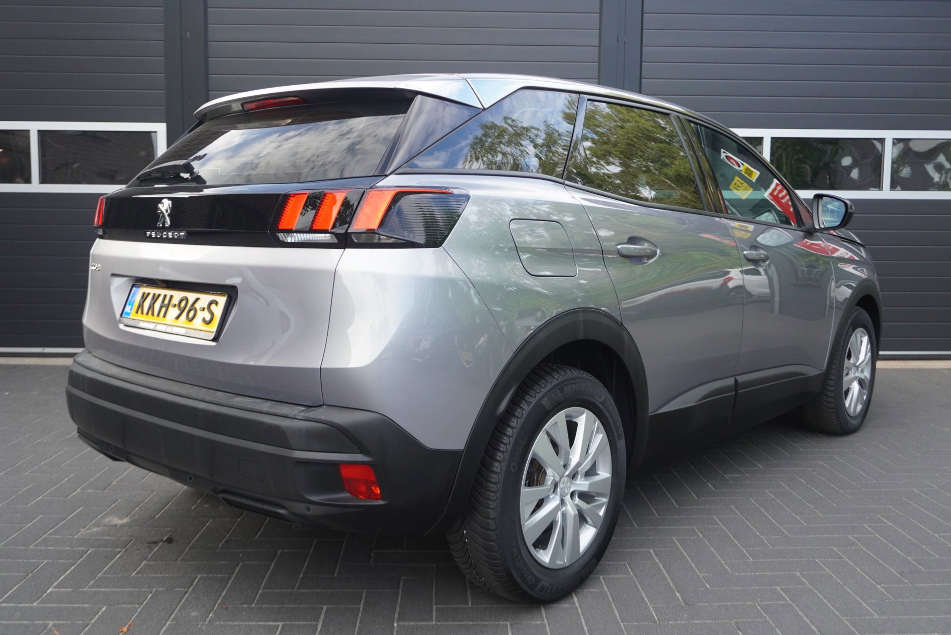 Peugeot 3008 1.2 Aut (2023), foto 4