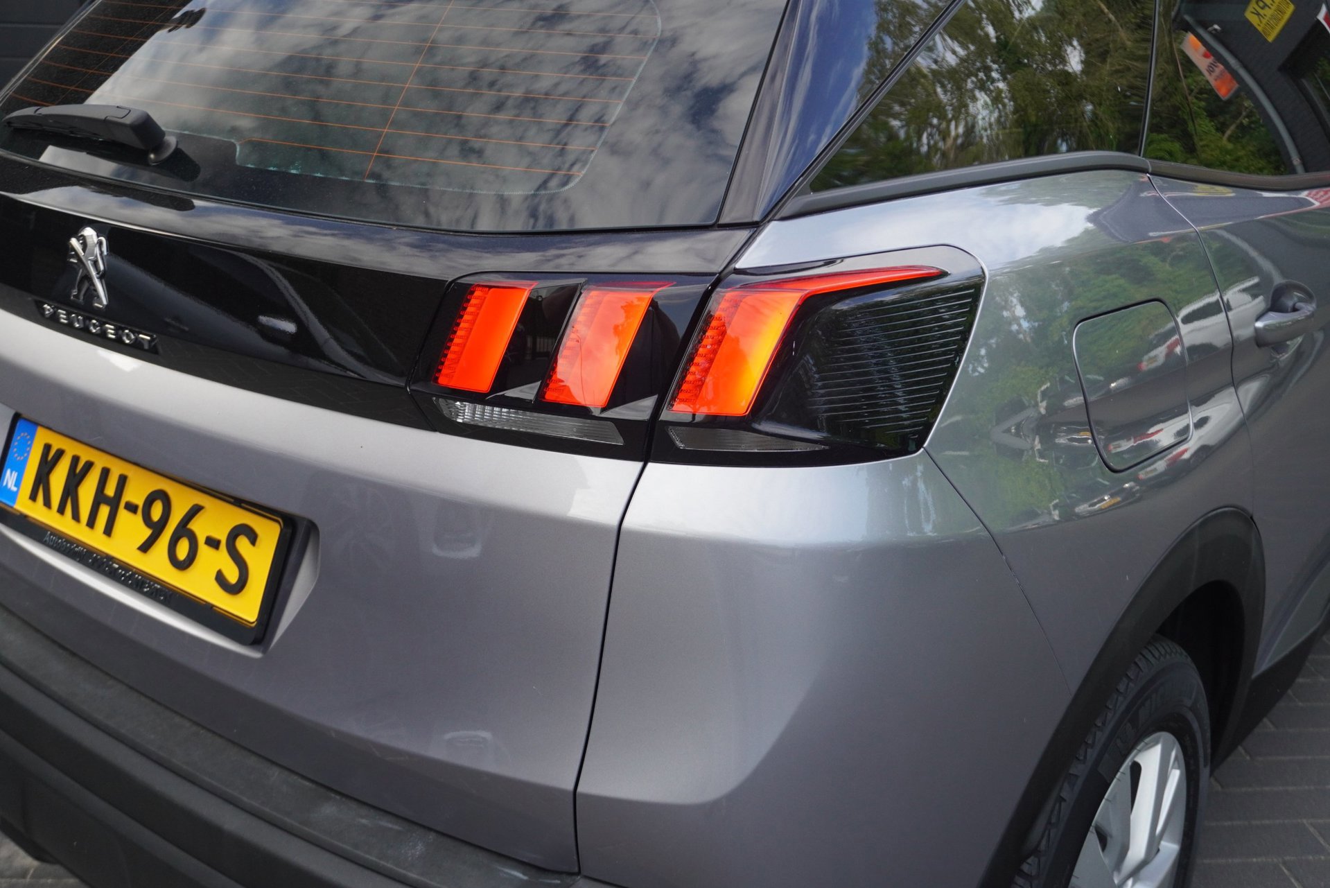 Peugeot 3008 1.2 Aut (2023), foto 5
