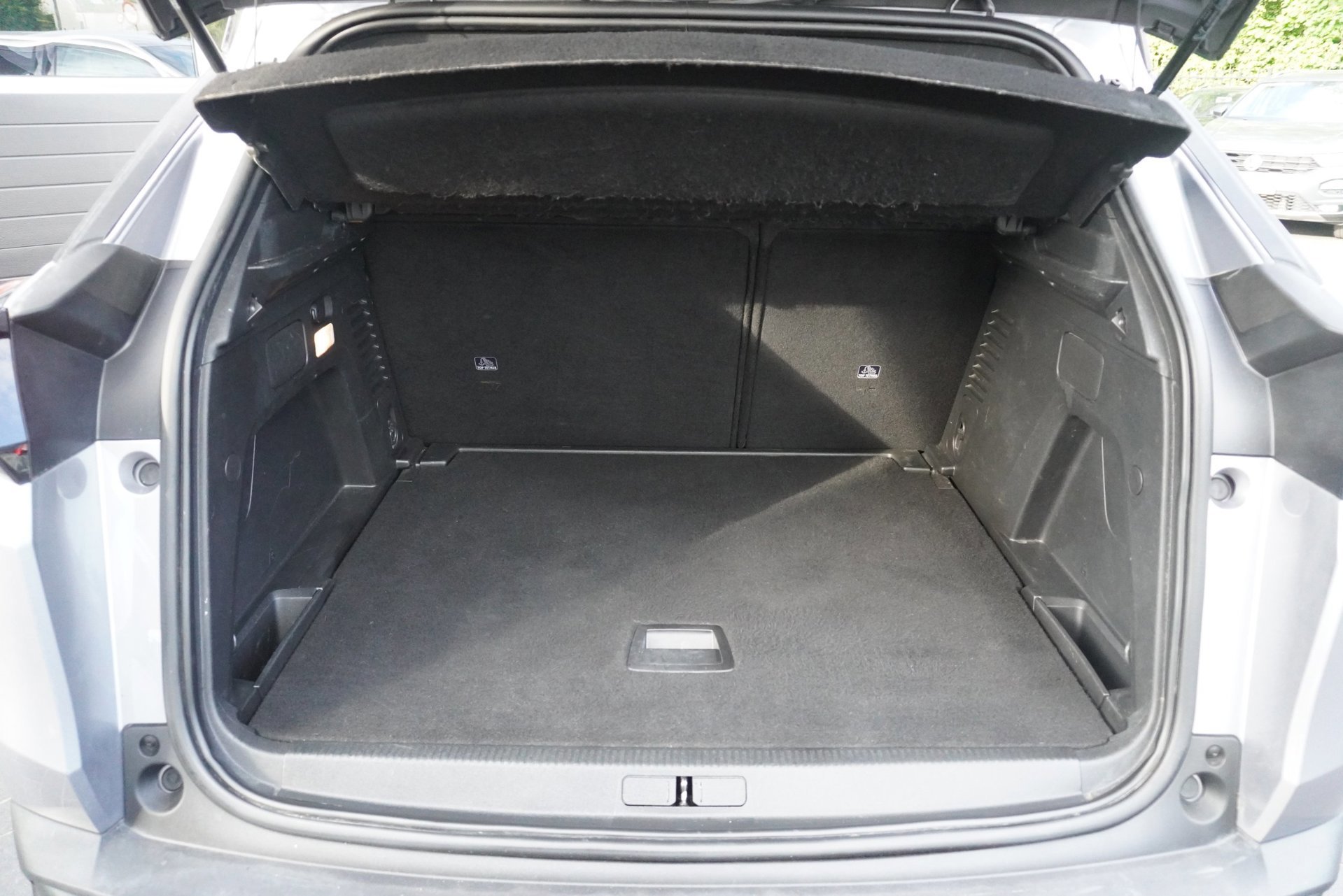 Peugeot 3008 1.2 Aut (2023), foto 6
