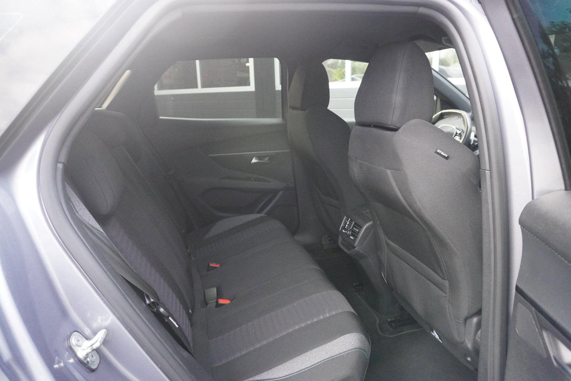 Peugeot 3008 1.2 Aut (2023), foto 8