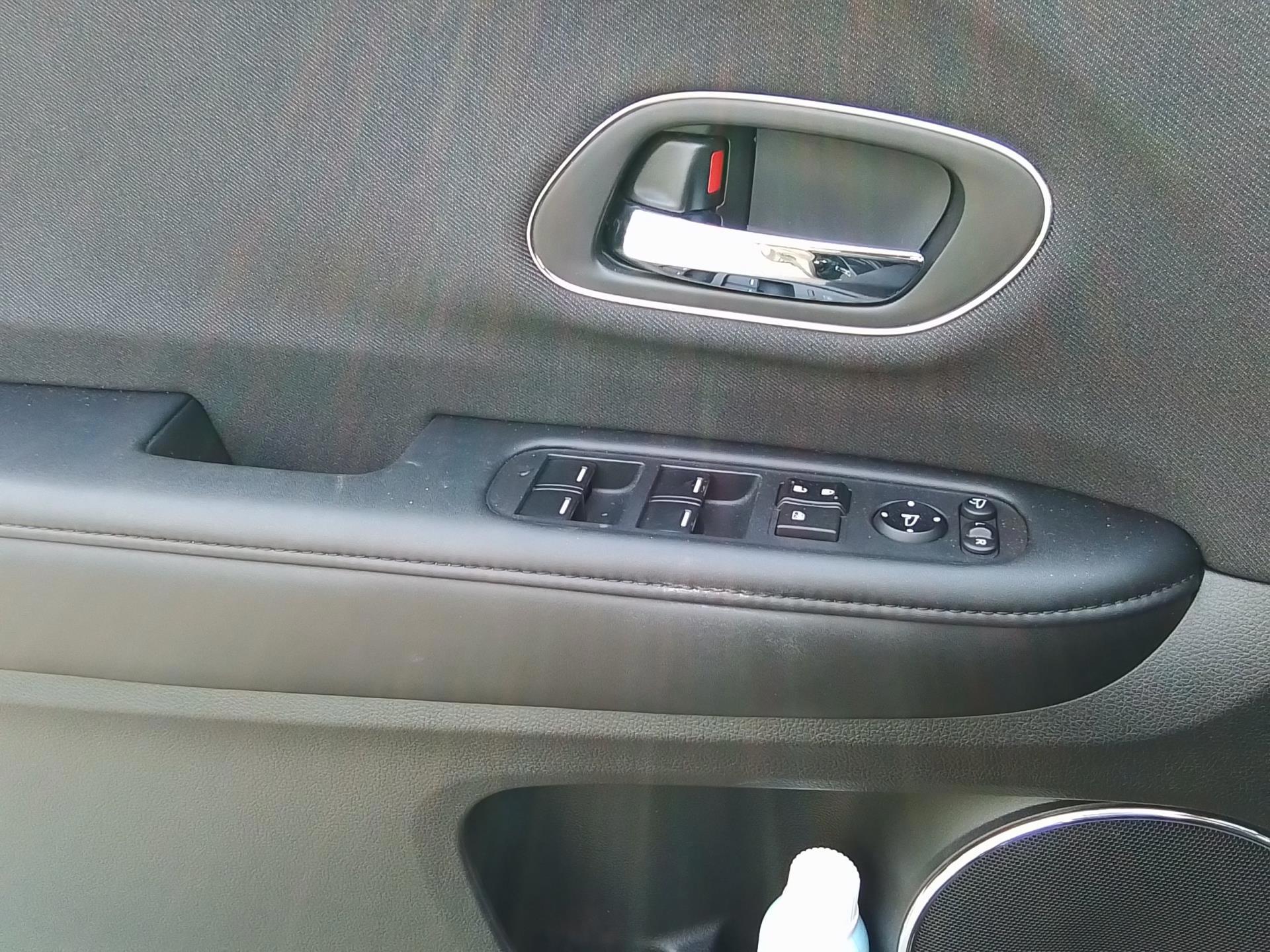Honda HR-V 1.5 i-VTEC Elegance (2019), foto 11