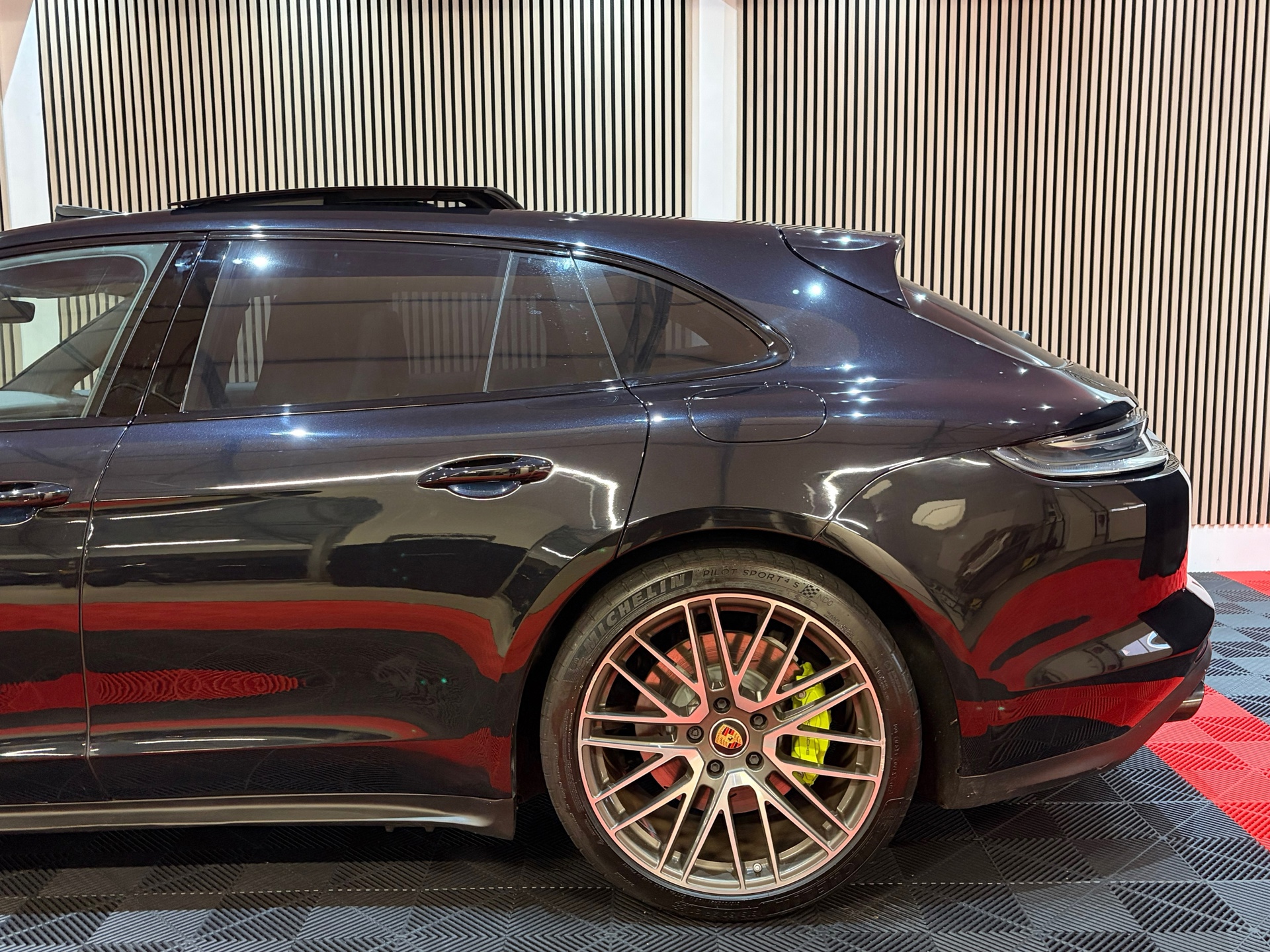 Porsche Panamera Sport Turismo 2.9 4 E-Hybrid Platinum Edition Chrono (2023), foto 12