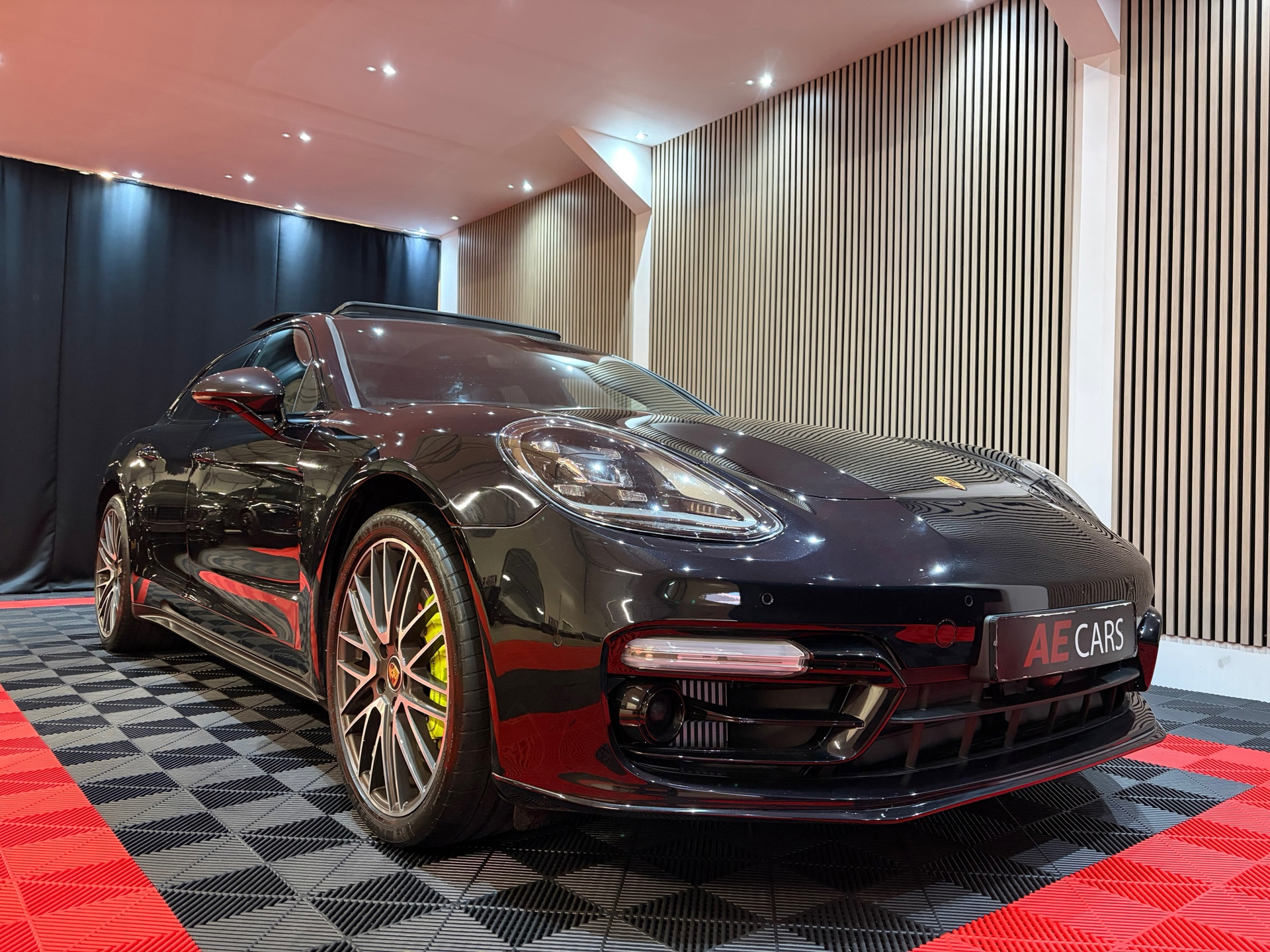 Porsche Panamera Sport Turismo 2.9 4 E-Hybrid Platinum Edition Chrono (2023), foto 3