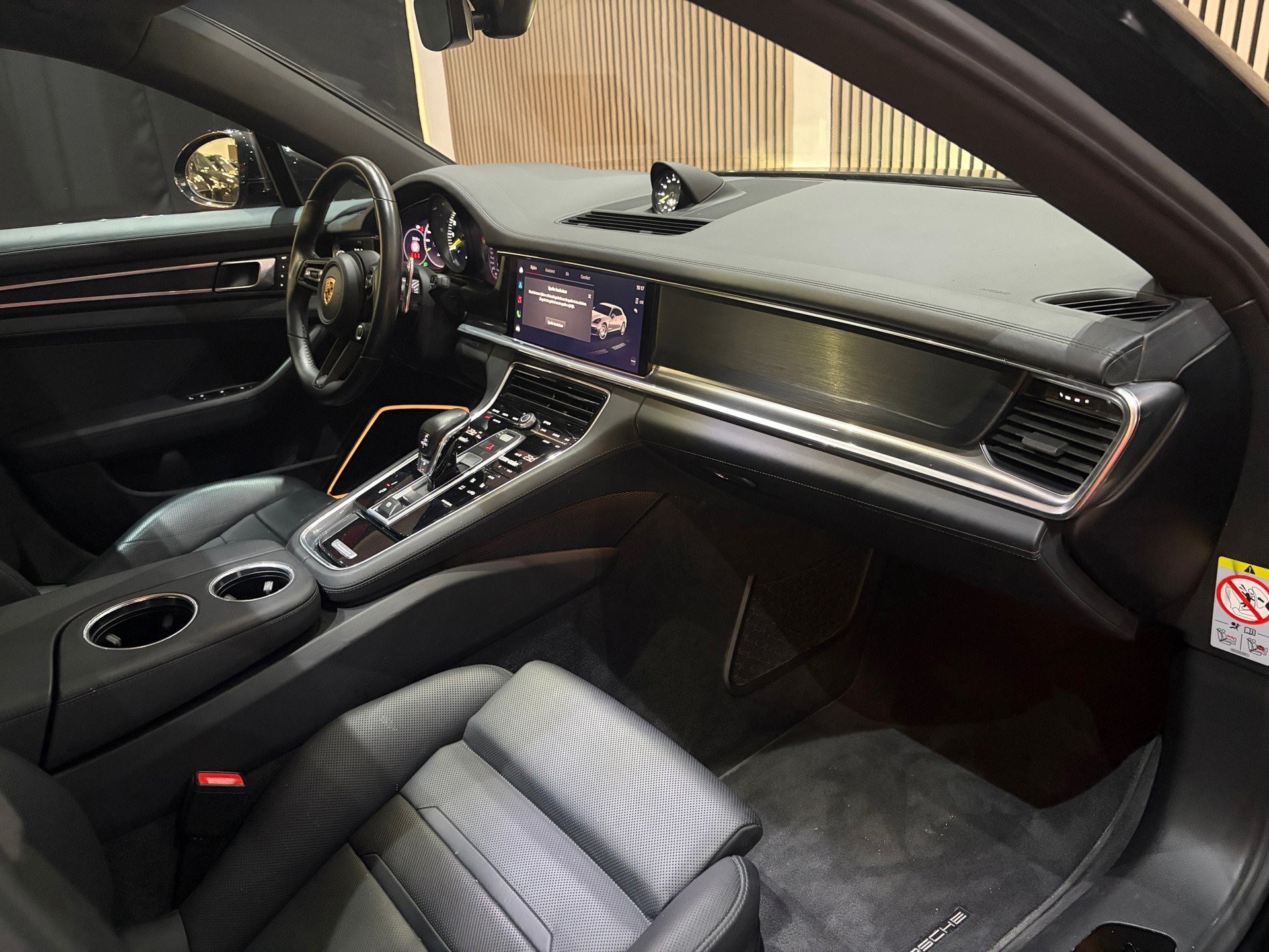 Porsche Panamera Sport Turismo 2.9 4 E-Hybrid Platinum Edition Chrono (2023), foto 27