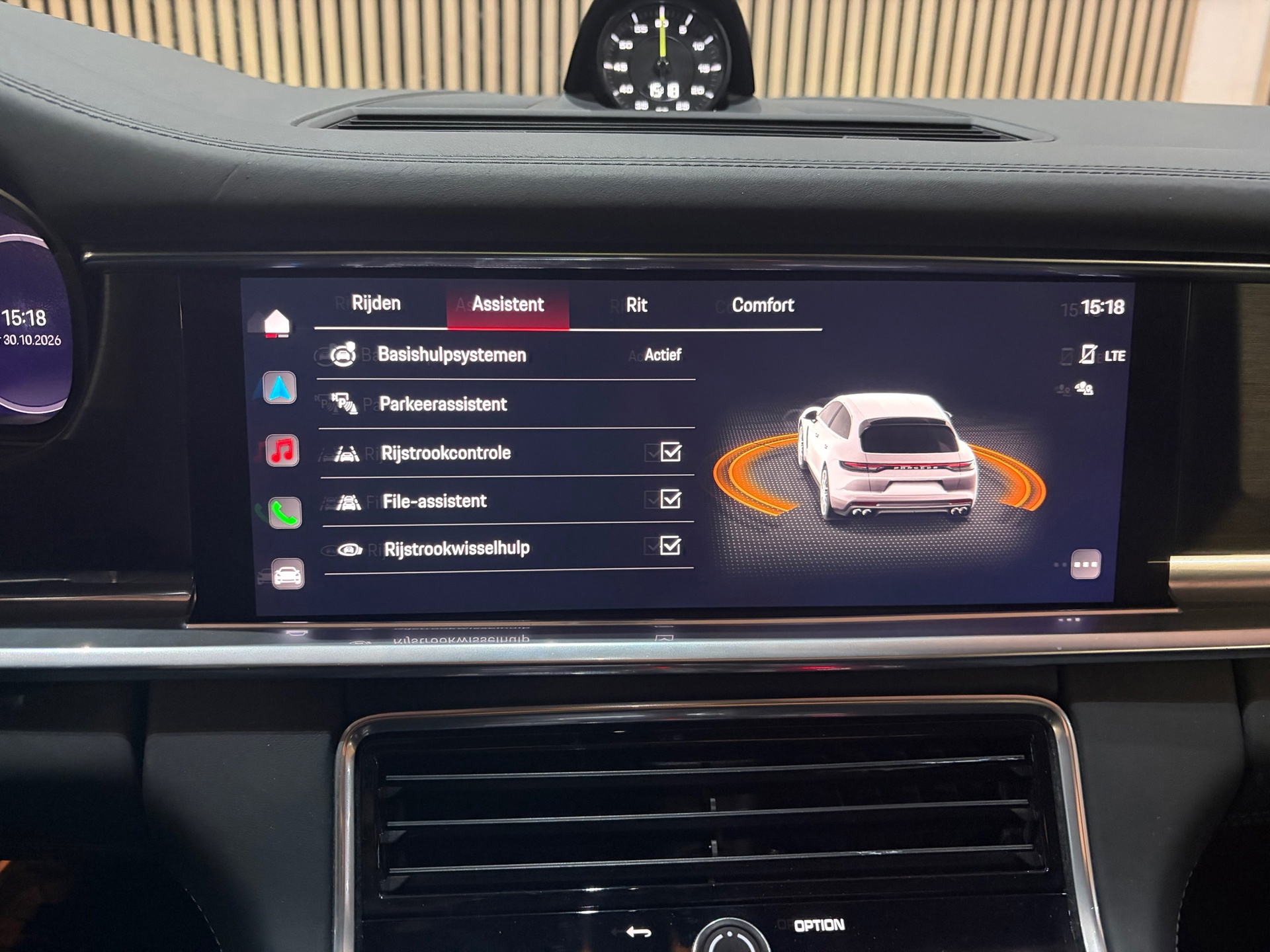 Porsche Panamera Sport Turismo 2.9 4 E-Hybrid Platinum Edition Chrono (2023), foto 30