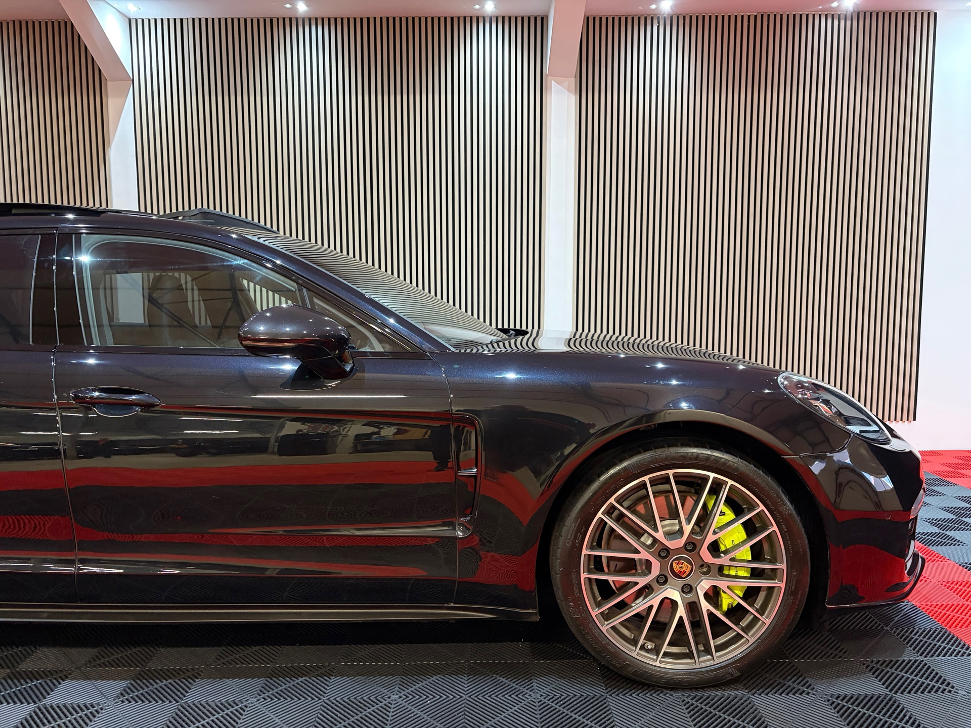 Porsche Panamera Sport Turismo 2.9 4 E-Hybrid Platinum Edition Chrono (2023), foto 4