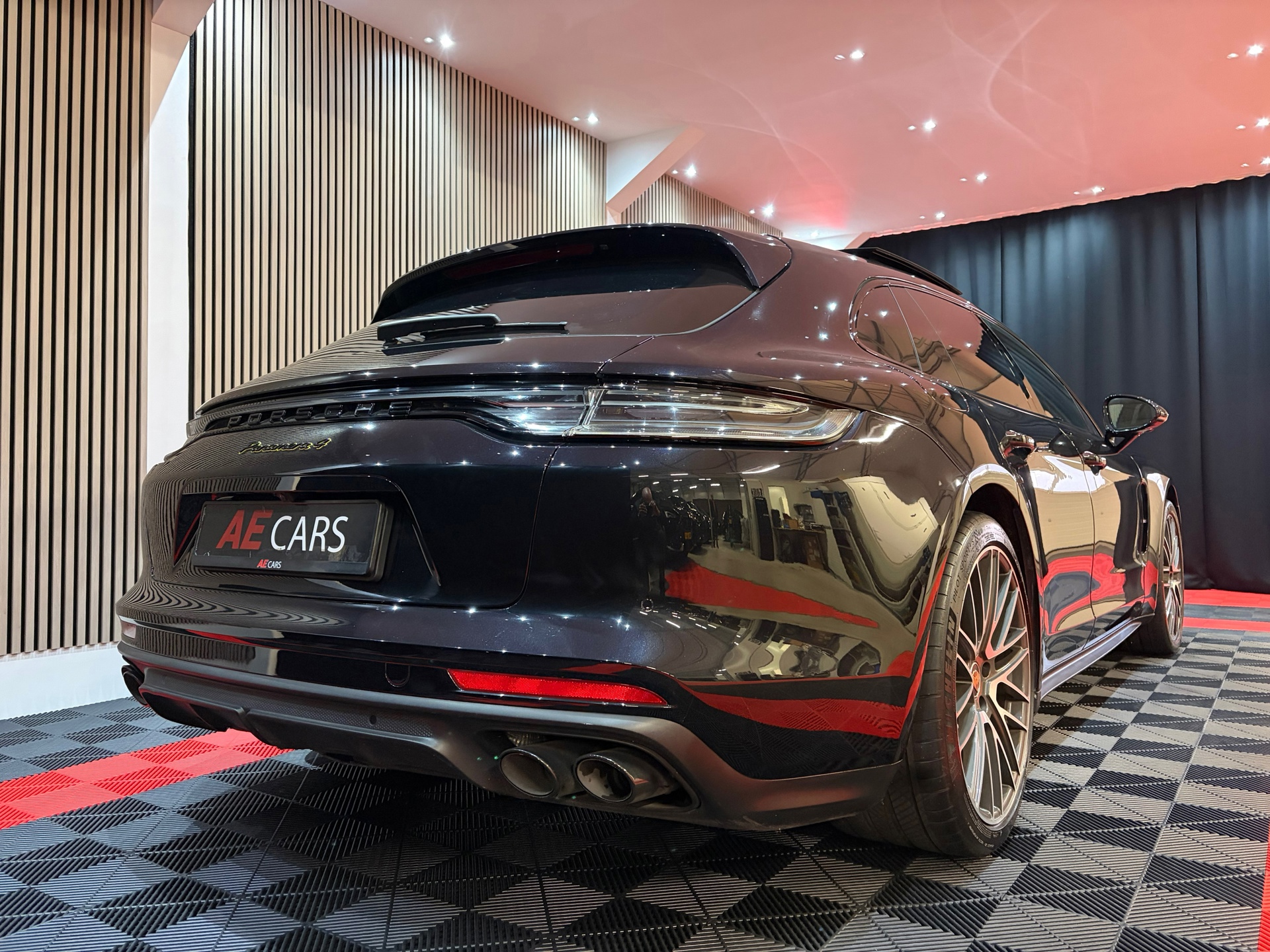 Porsche Panamera Sport Turismo 2.9 4 E-Hybrid Platinum Edition Chrono (2023), foto 6