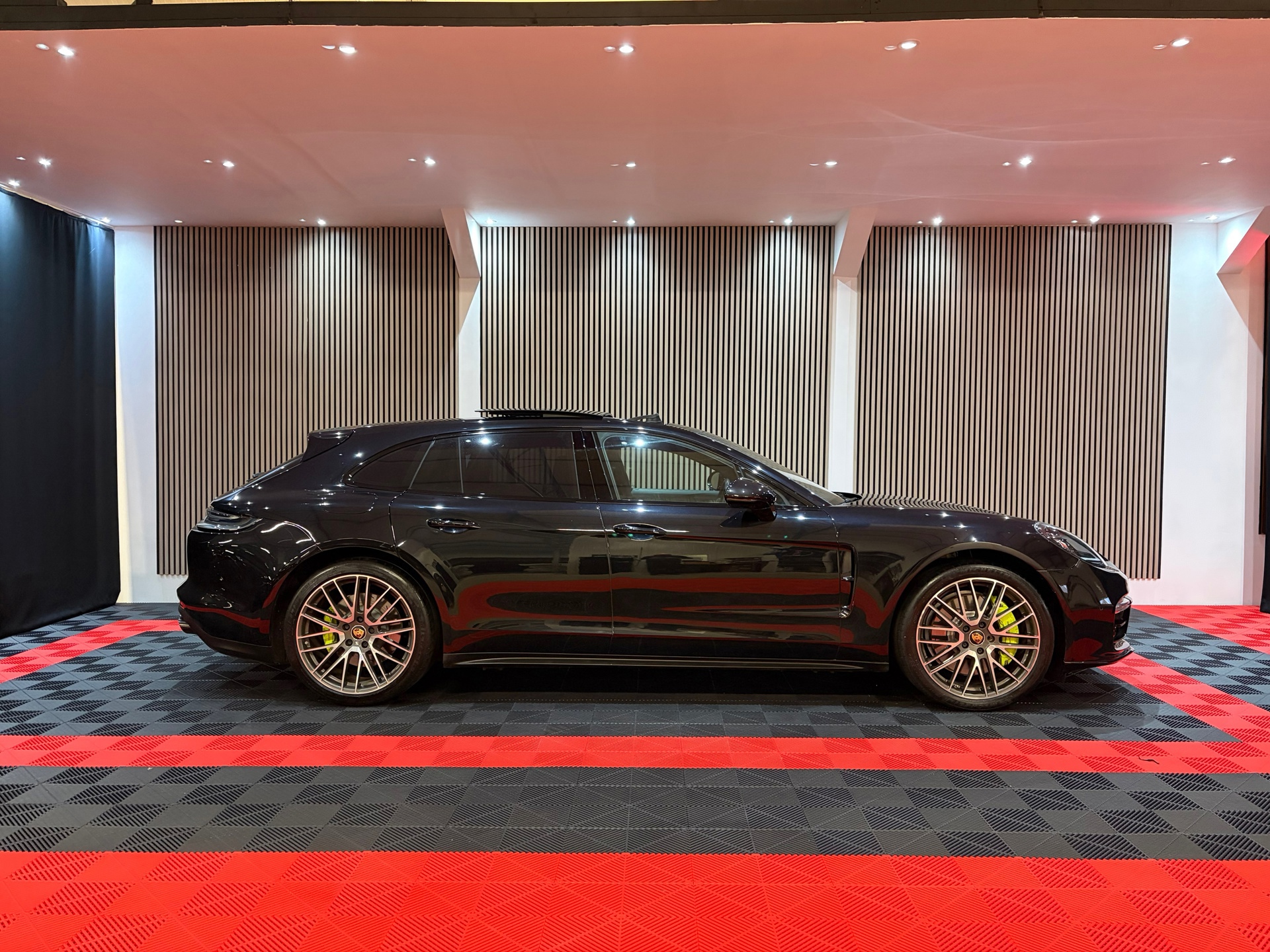 Porsche Panamera Sport Turismo 2.9 4 E-Hybrid Platinum Edition Chrono (2023), foto 8