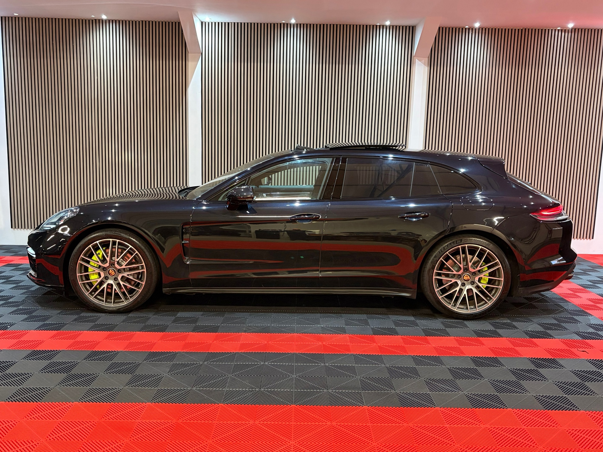 Porsche Panamera Sport Turismo 2.9 4 E-Hybrid Platinum Edition Chrono (2023), foto 9