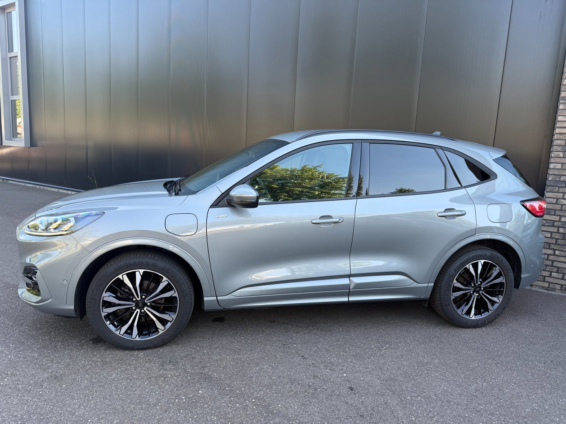 Ford Kuga 2.5 PHEV 225pk ST-Line X (2023), foto 2