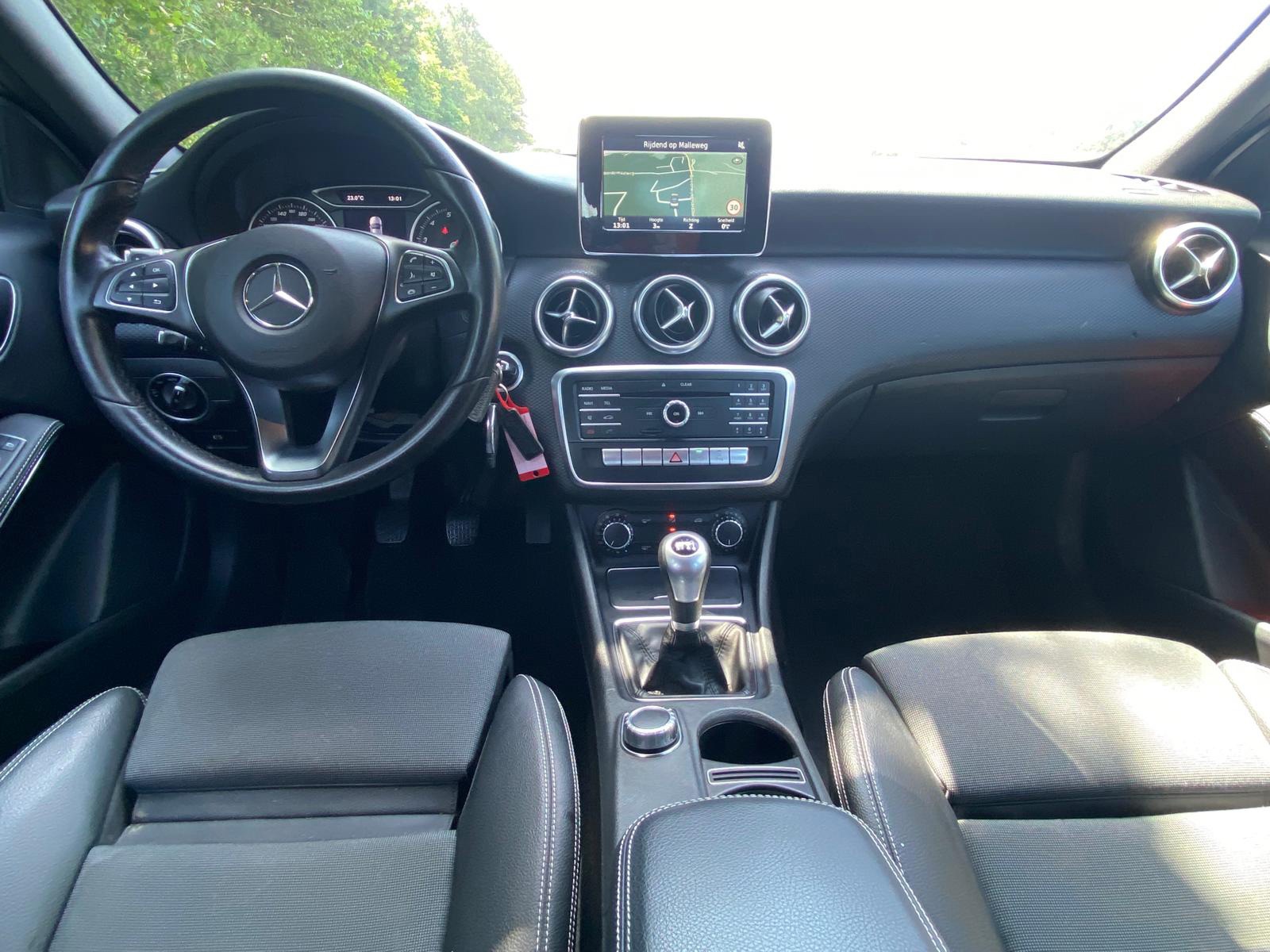Mercedes-Benz A-klasse 160 Ambition 5DRS (2016), foto 12