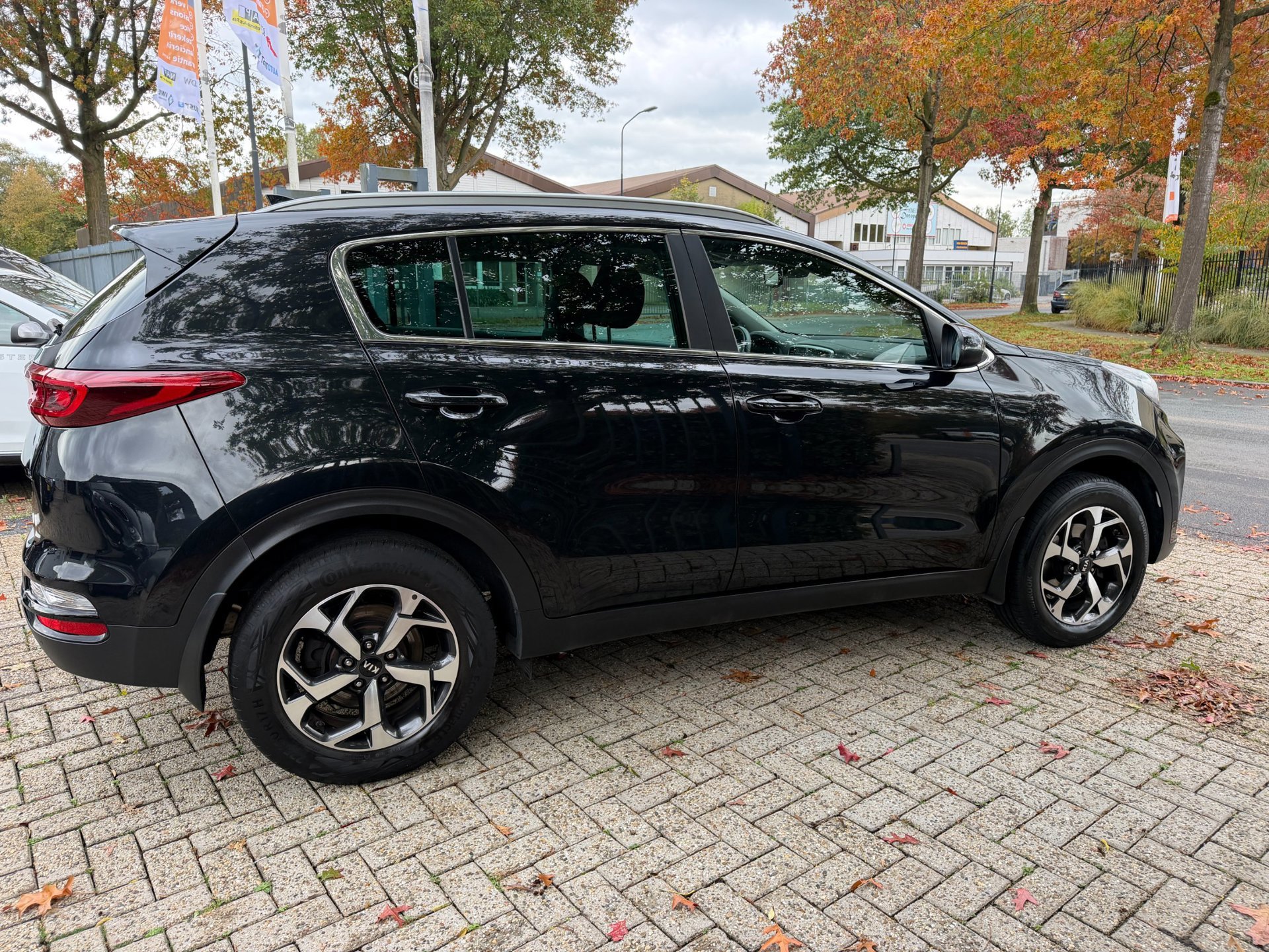 Kia Sportage 1.6 T-GDI DynamicLine (2021), foto 17