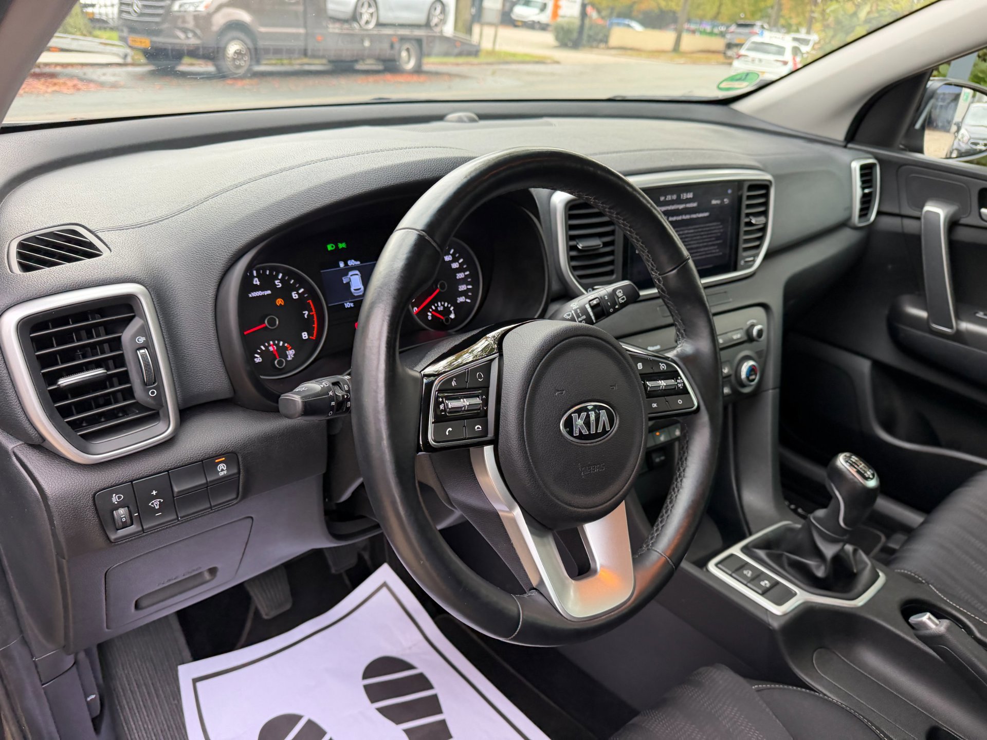 Kia Sportage 1.6 T-GDI DynamicLine (2021), foto 21