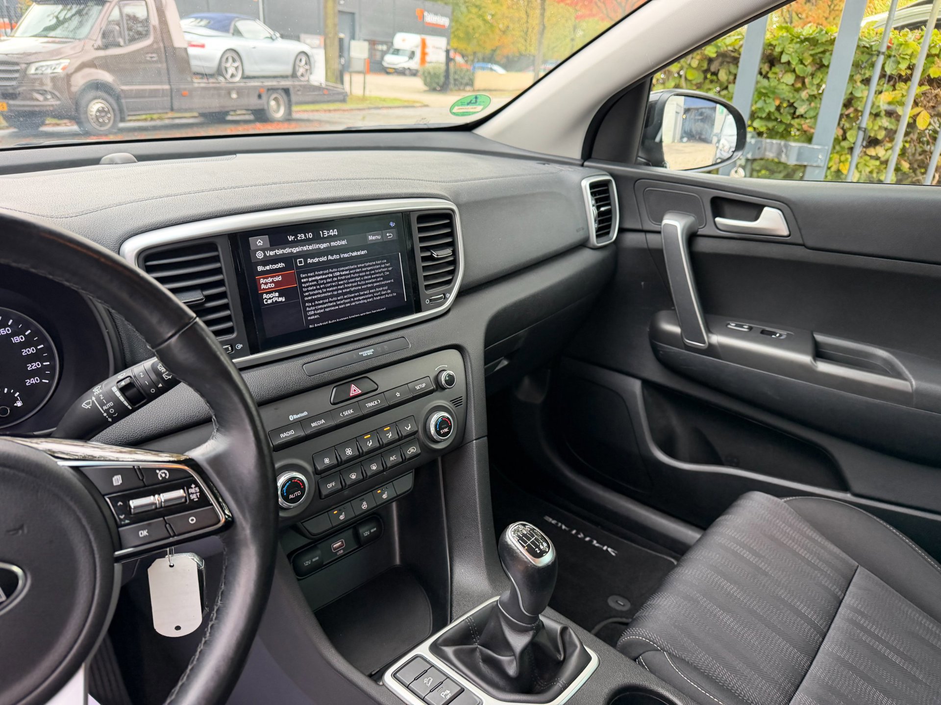 Kia Sportage 1.6 T-GDI DynamicLine (2021), foto 22
