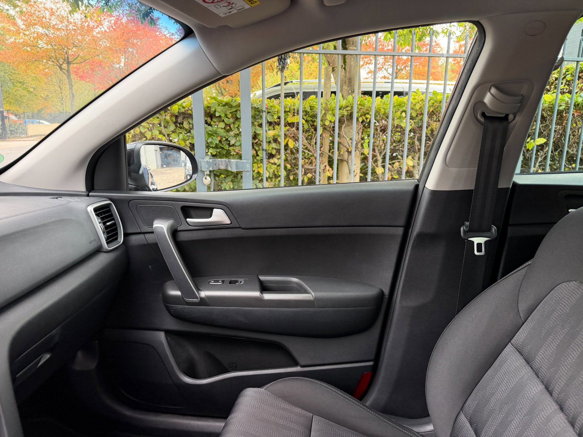 Kia Sportage 1.6 T-GDI DynamicLine (2021), foto 23