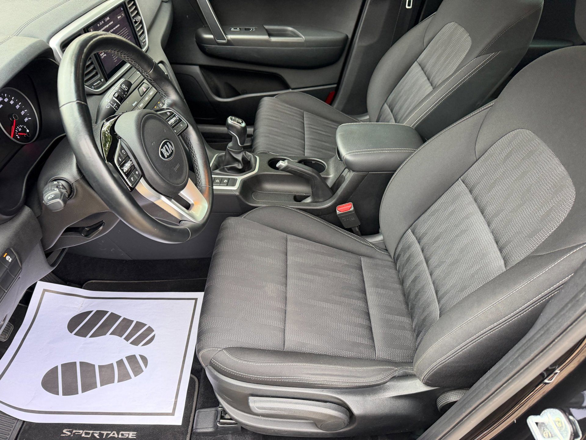 Kia Sportage 1.6 T-GDI DynamicLine (2021), foto 27