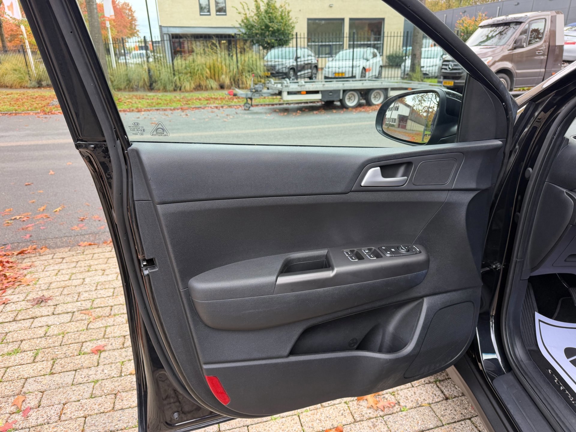 Kia Sportage 1.6 T-GDI DynamicLine (2021), foto 29
