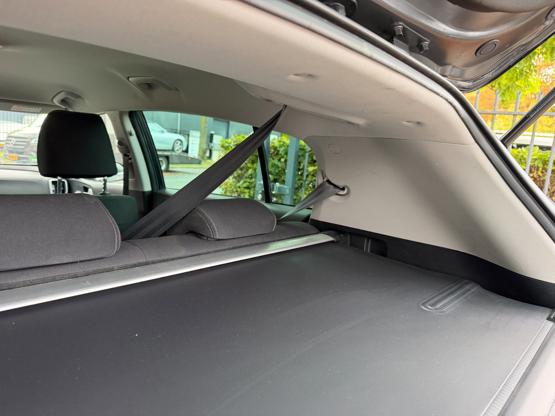 Kia Sportage 1.6 T-GDI DynamicLine (2021), foto 39