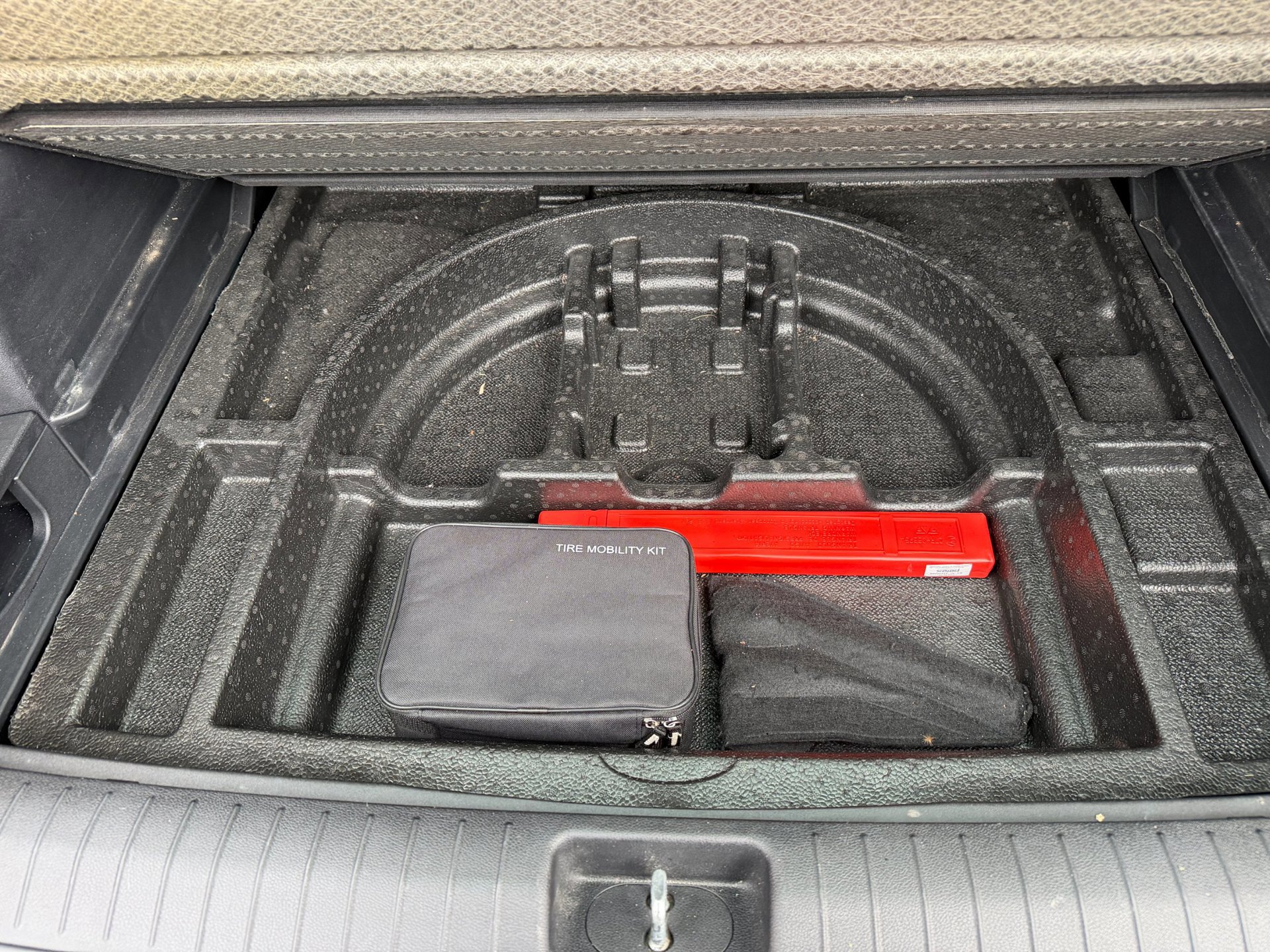 Kia Sportage 1.6 T-GDI DynamicLine (2021), foto 42