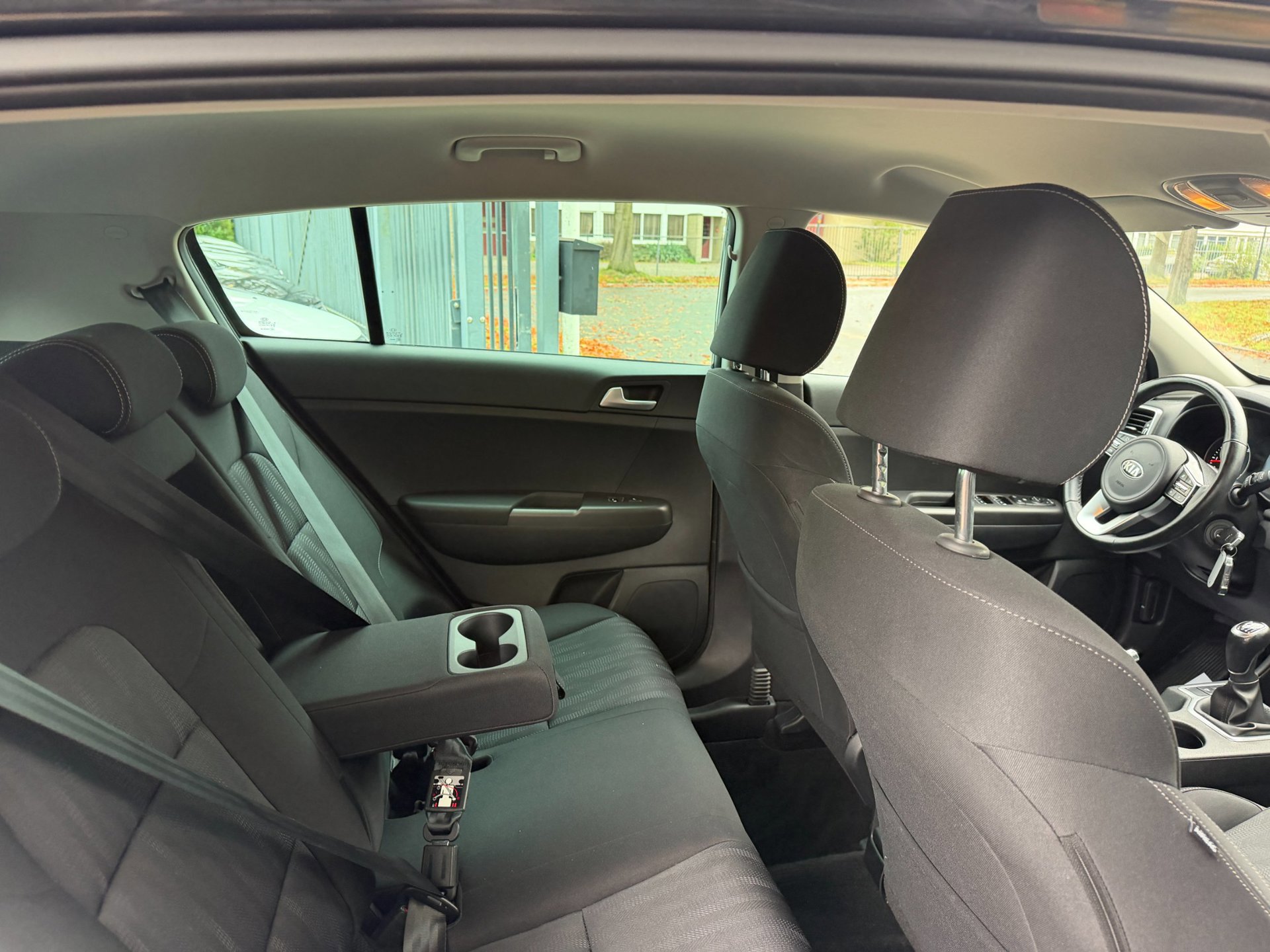 Kia Sportage 1.6 T-GDI DynamicLine (2021), foto 44