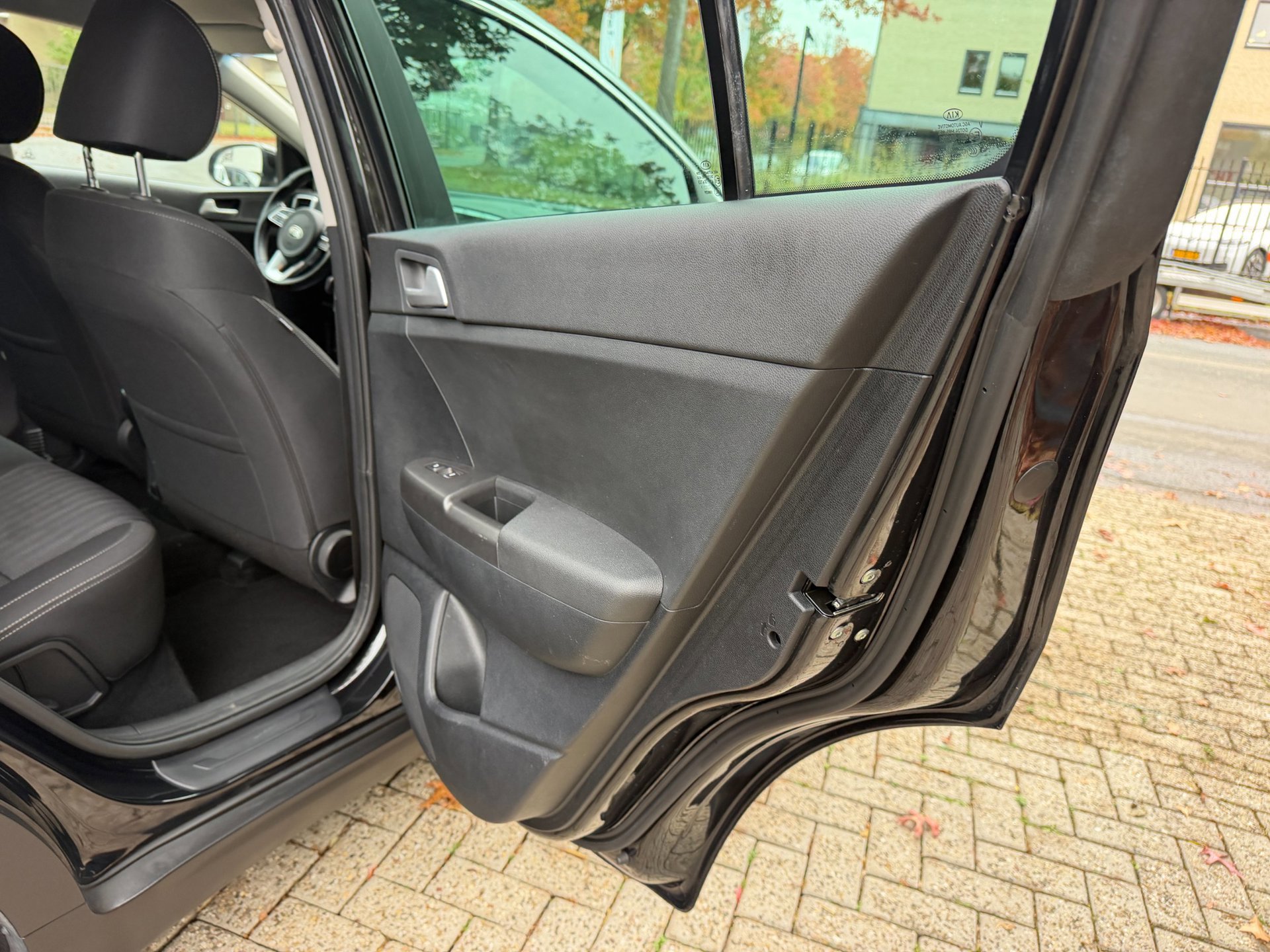 Kia Sportage 1.6 T-GDI DynamicLine (2021), foto 49