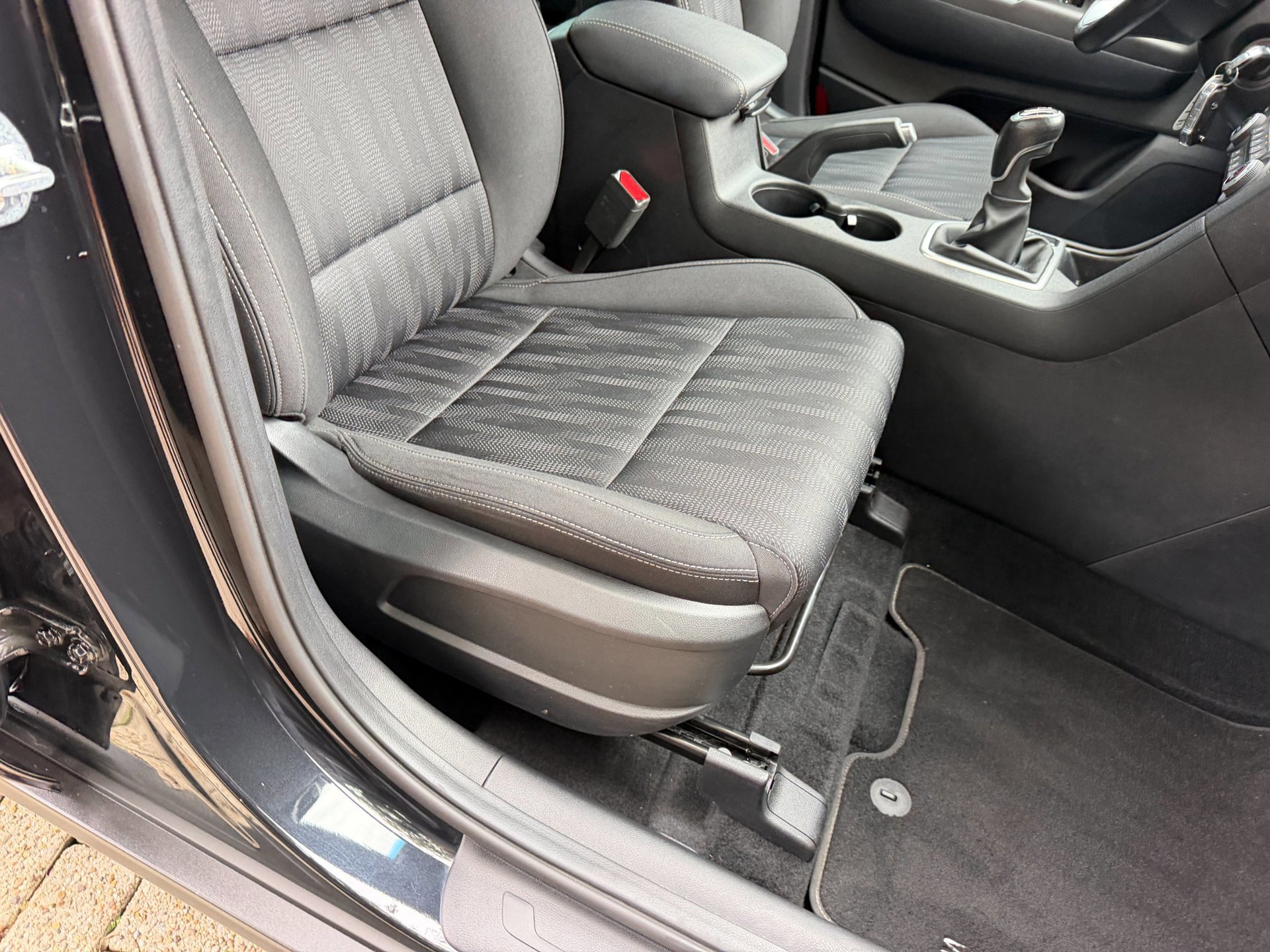 Kia Sportage 1.6 T-GDI DynamicLine (2021), foto 54