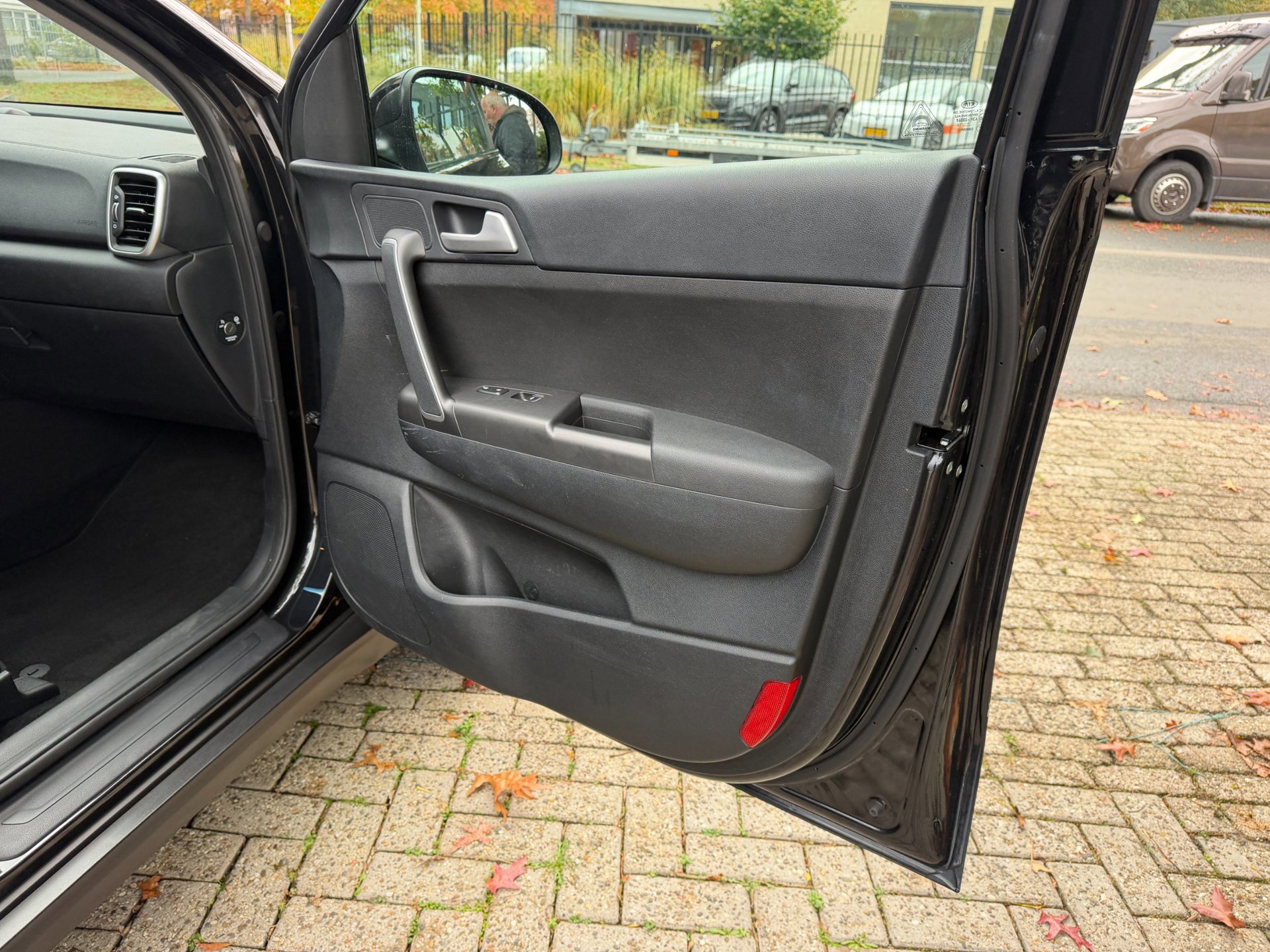 Kia Sportage 1.6 T-GDI DynamicLine (2021), foto 59