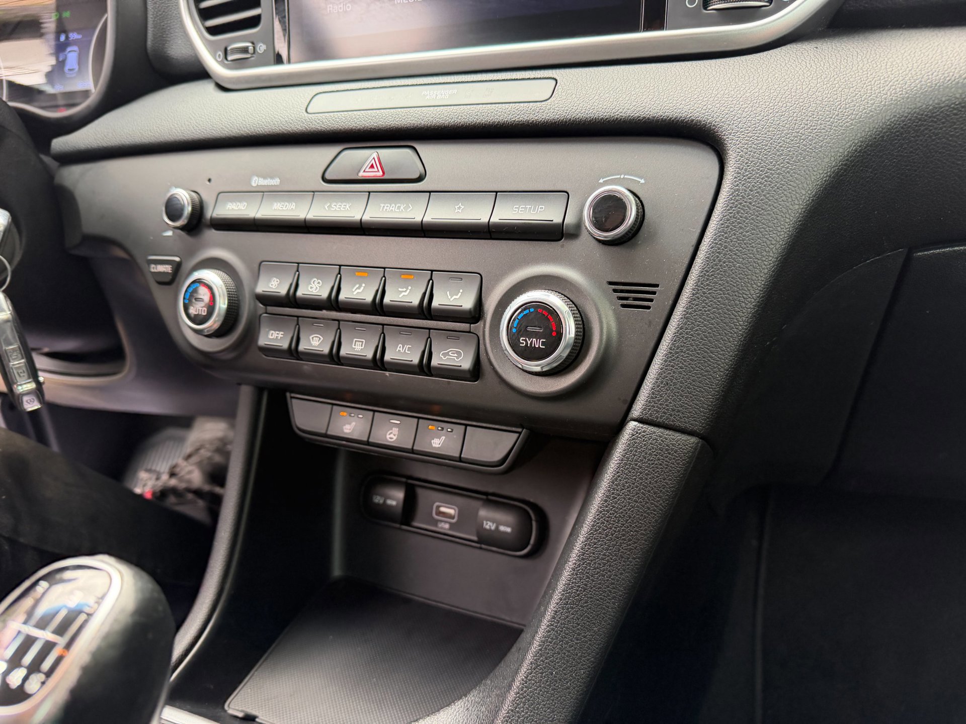 Kia Sportage 1.6 T-GDI DynamicLine (2021), foto 71