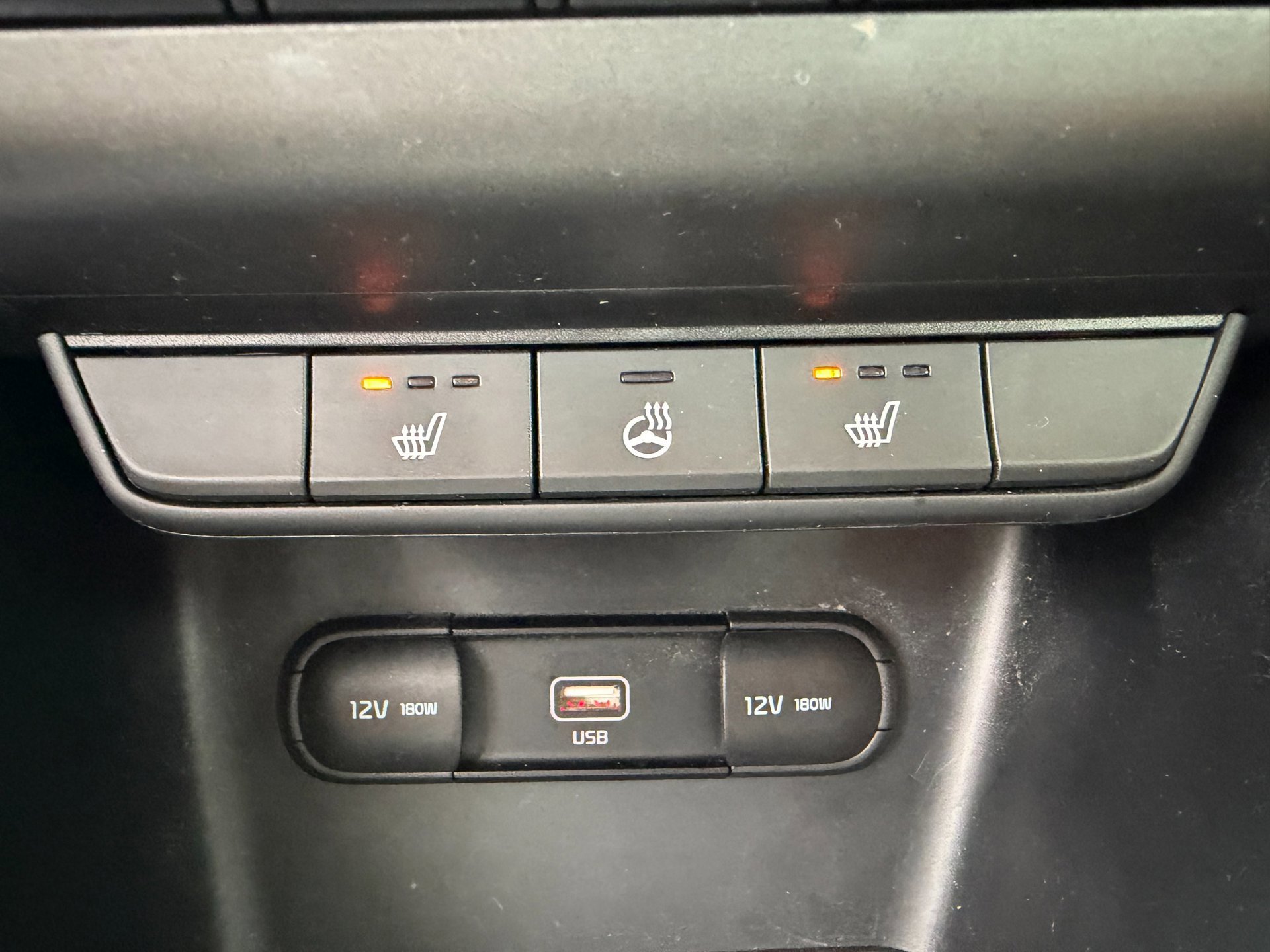 Kia Sportage 1.6 T-GDI DynamicLine (2021), foto 72