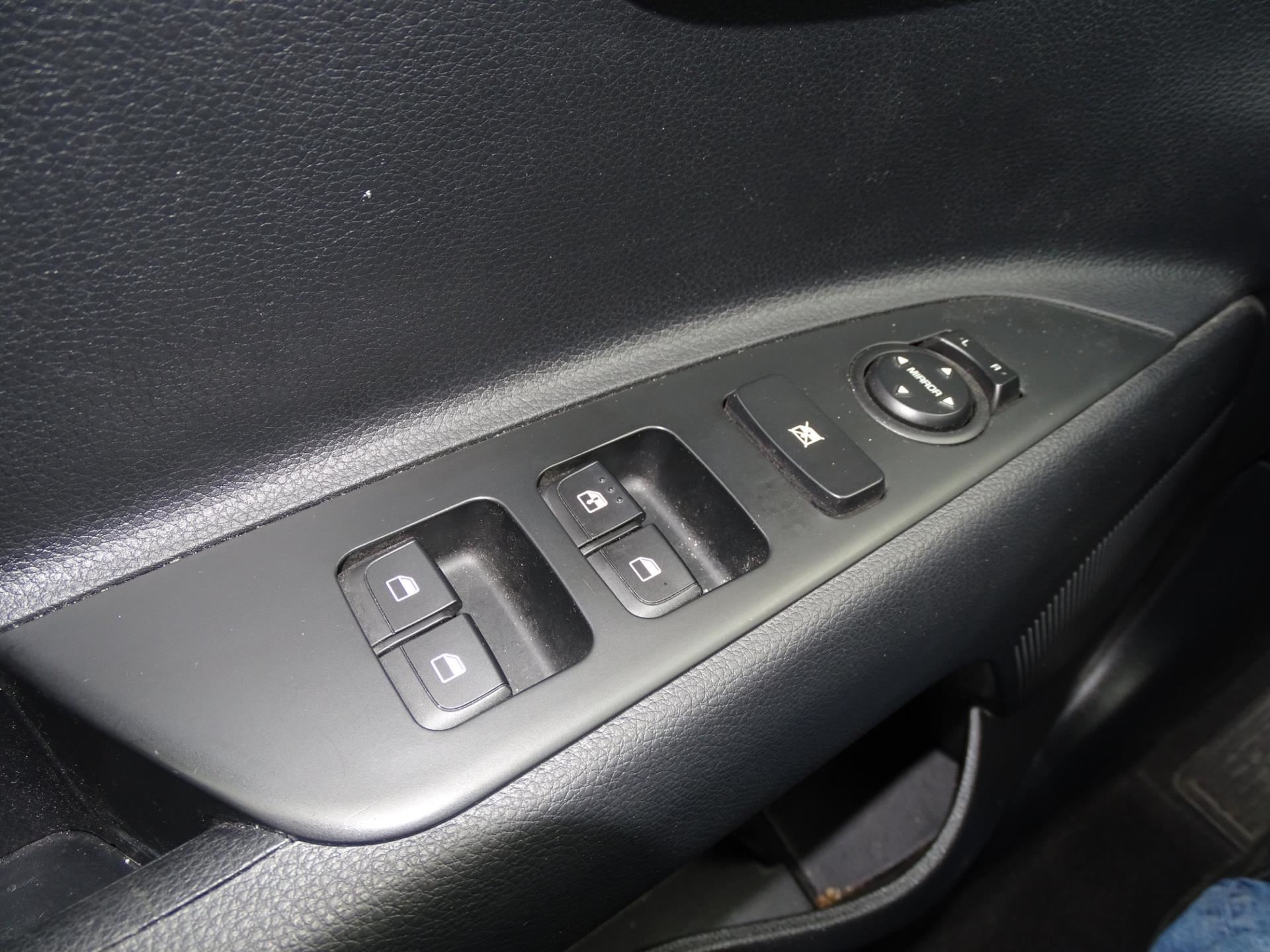 Kia Stonic 1.2 Urban Edition (2022), foto 13