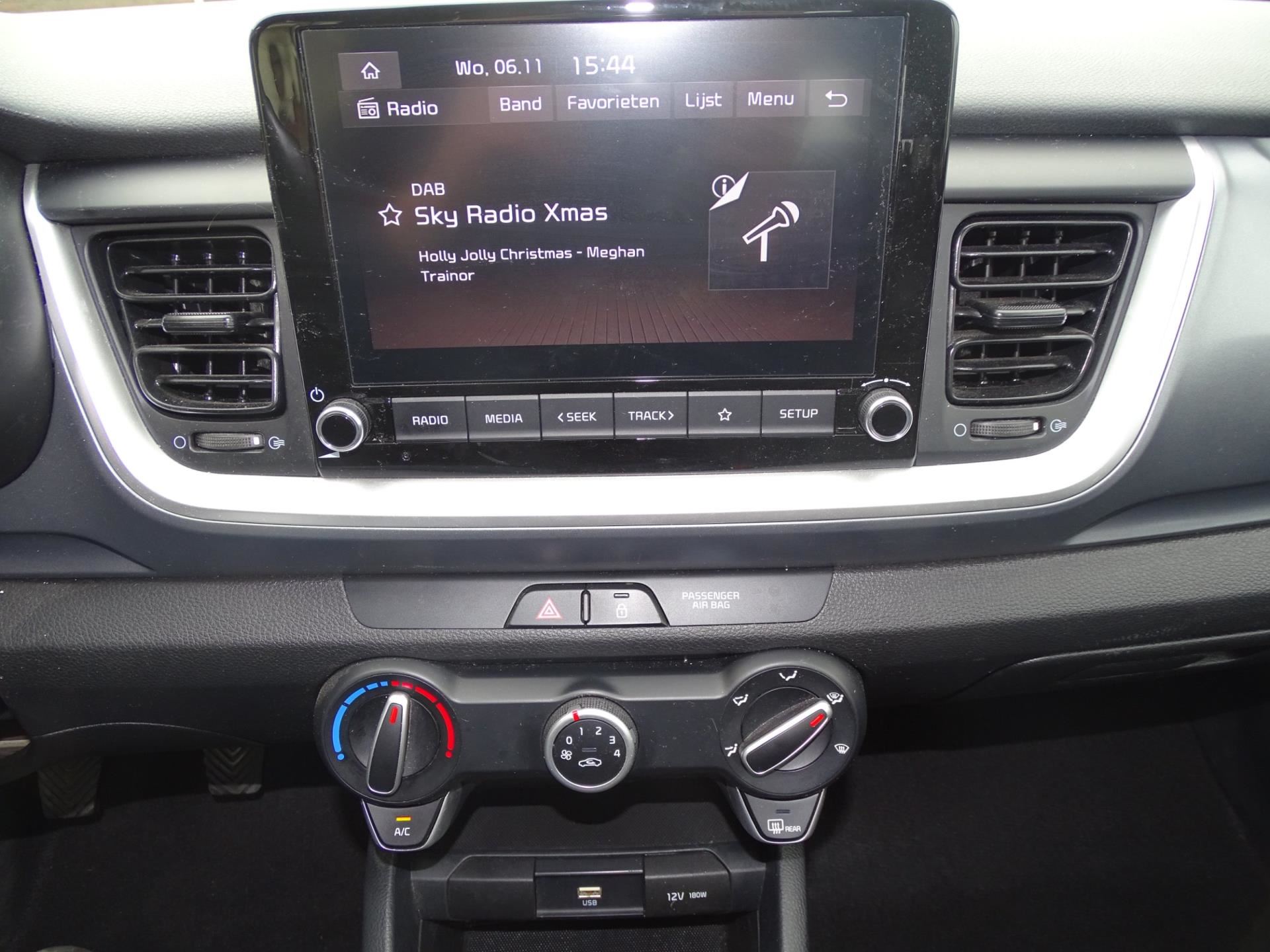 Kia Stonic 1.2 Urban Edition (2022), foto 17