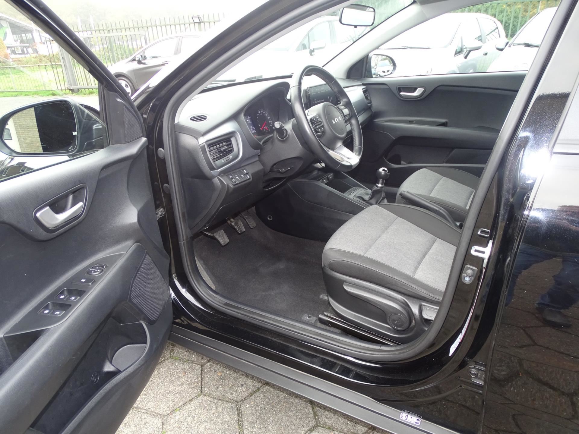 Kia Stonic 1.2 Urban Edition (2022), foto 7