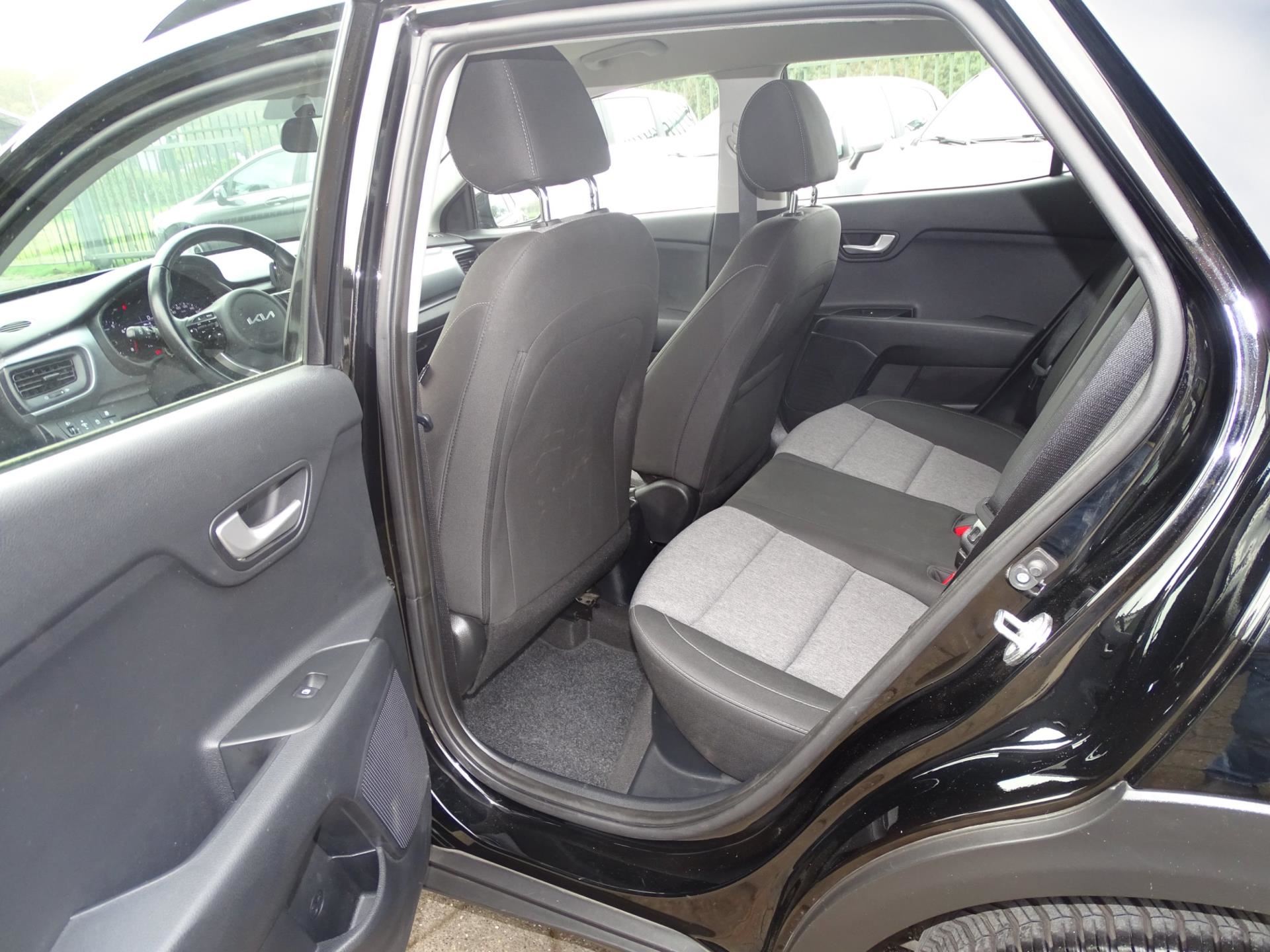 Kia Stonic 1.2 Urban Edition (2022), foto 8